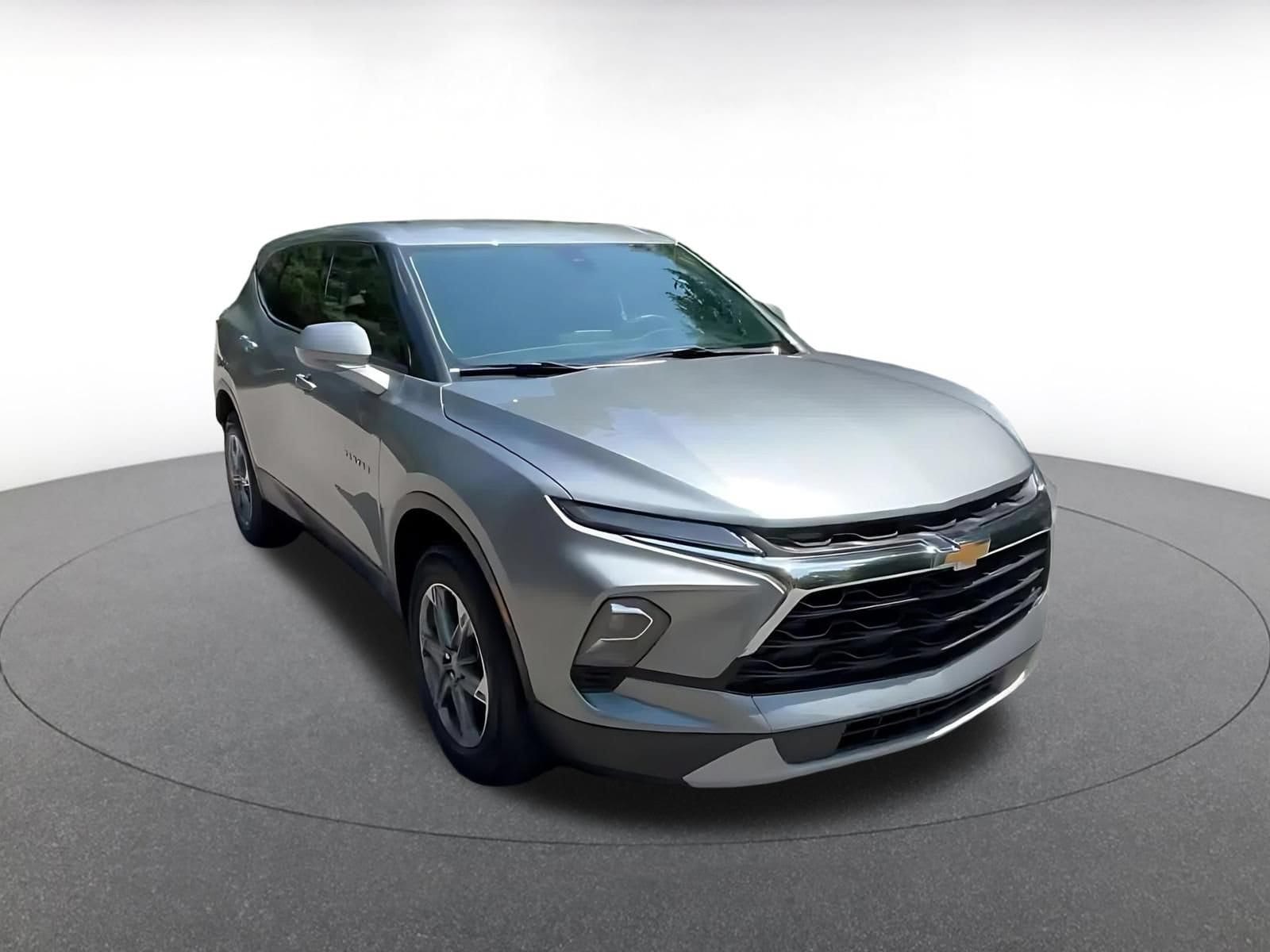 Thumbnail: 2026 Chevrolet Blazer - 3