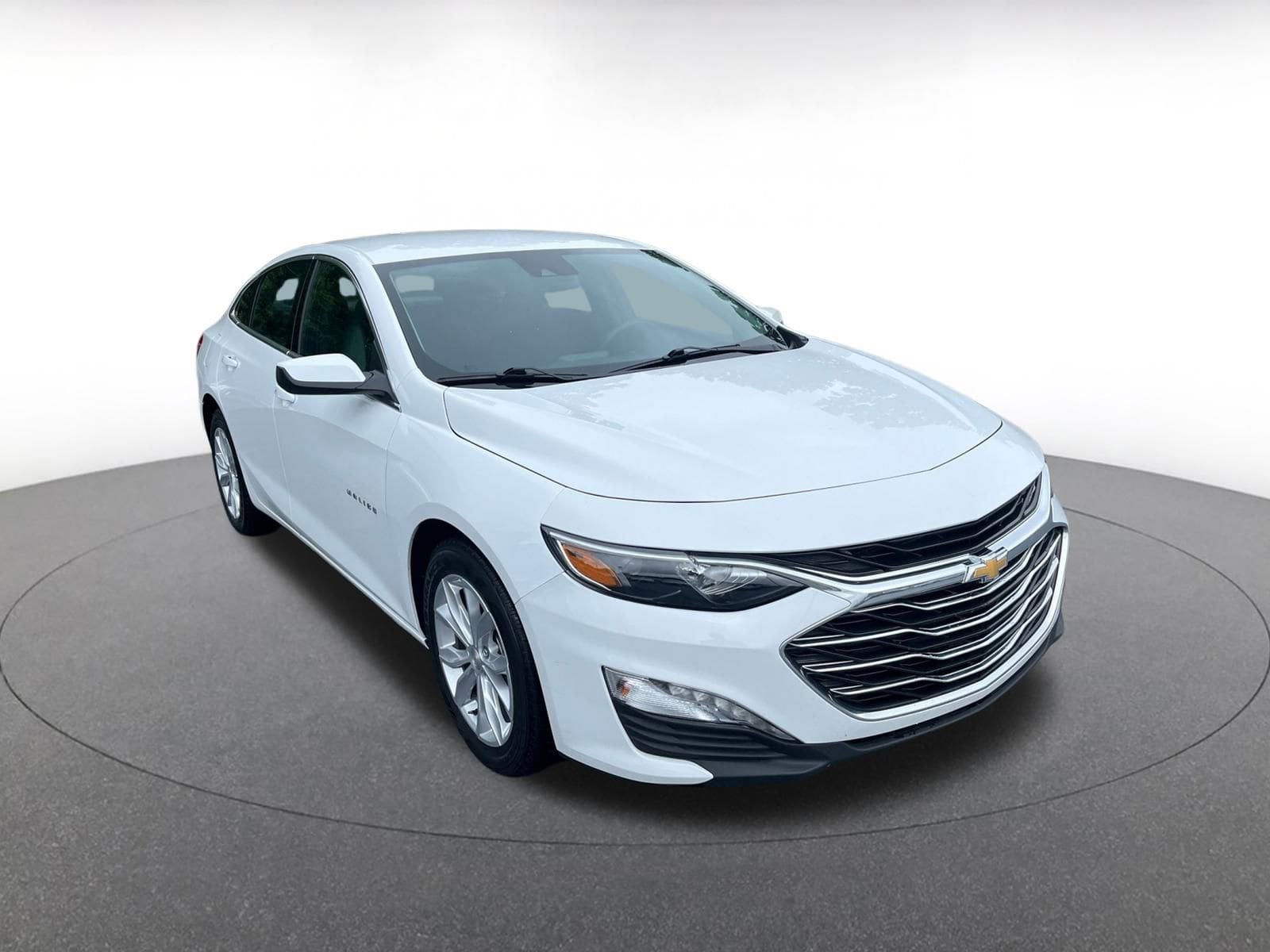 Thumbnail: 2024 Chevrolet Malibu - 1