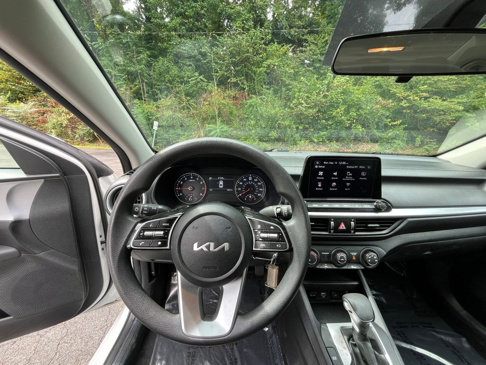 Thumbnail: 2024 Kia Forte - 30