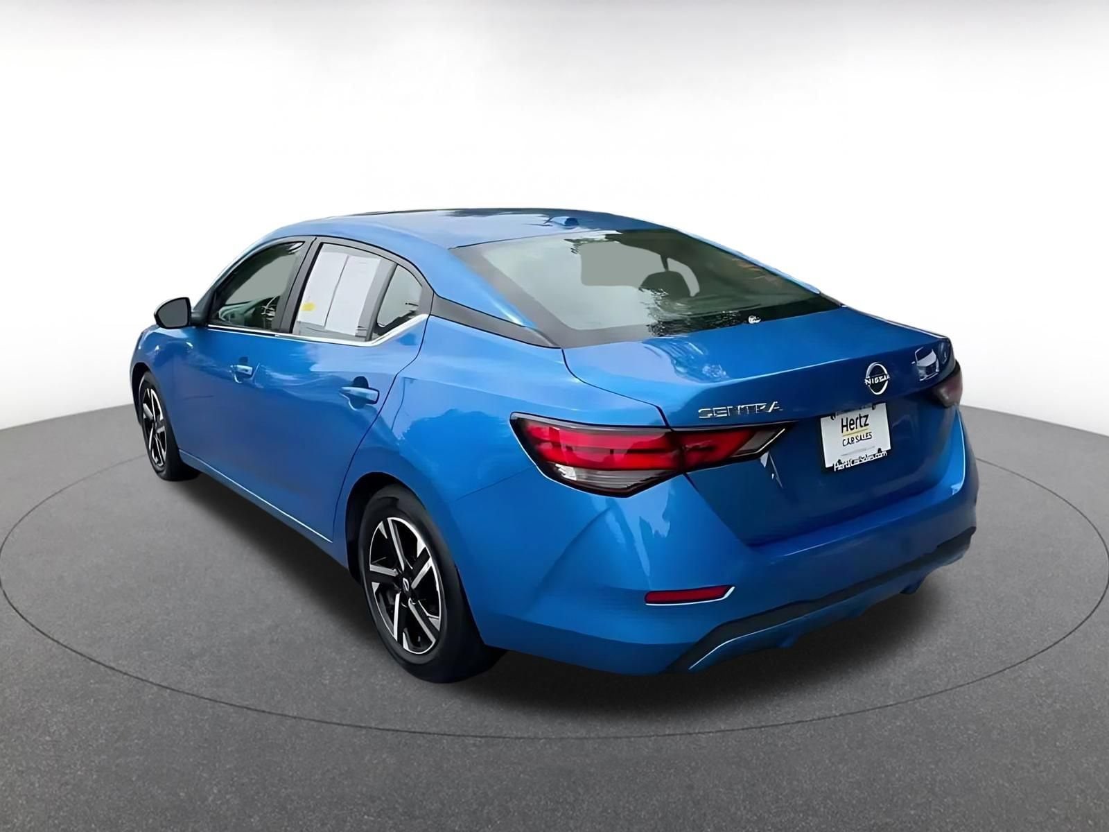 Thumbnail: 2025 Nissan Sentra - 10