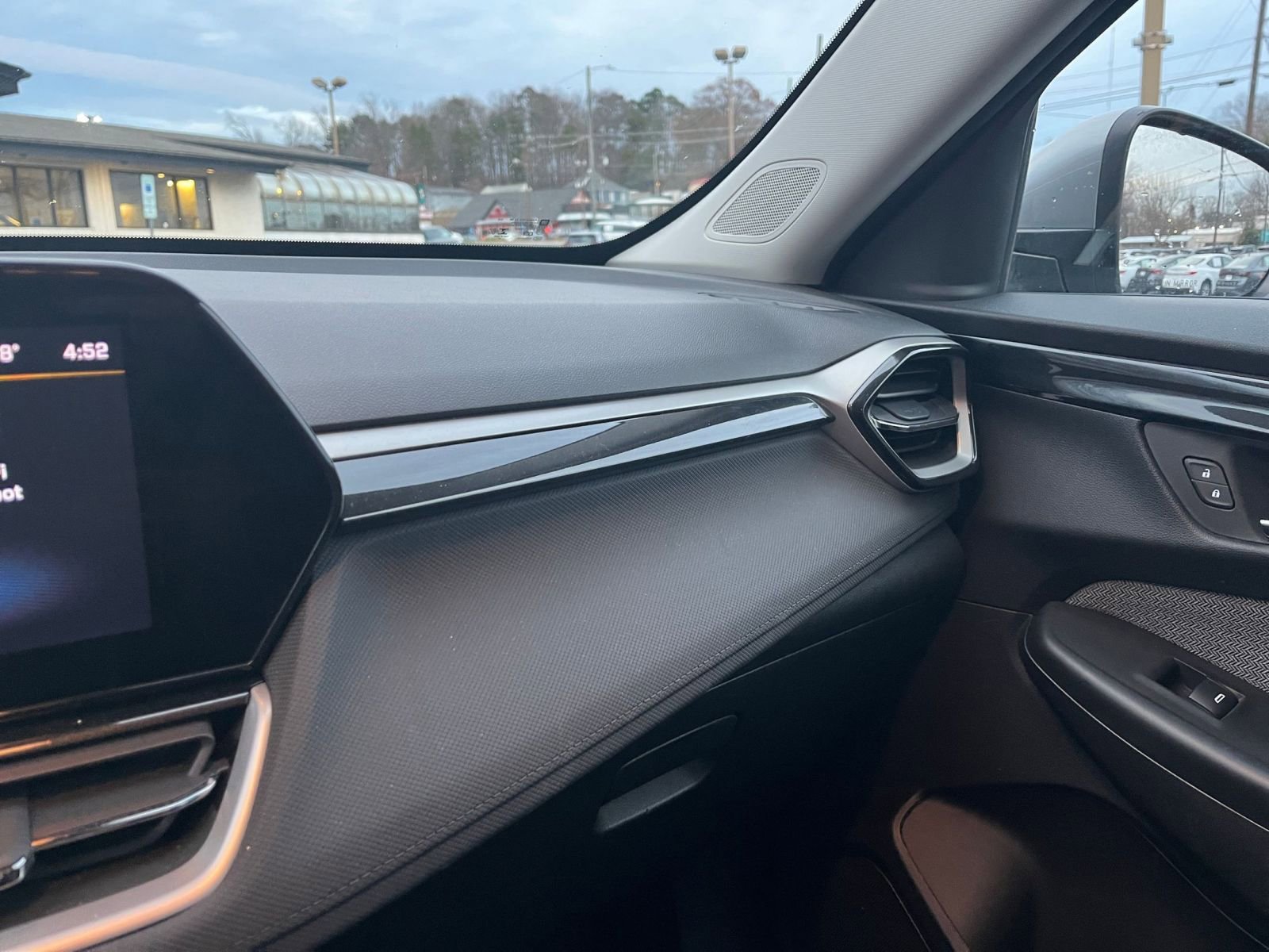 Thumbnail: 2025 Chevrolet TrailBlazer - 29