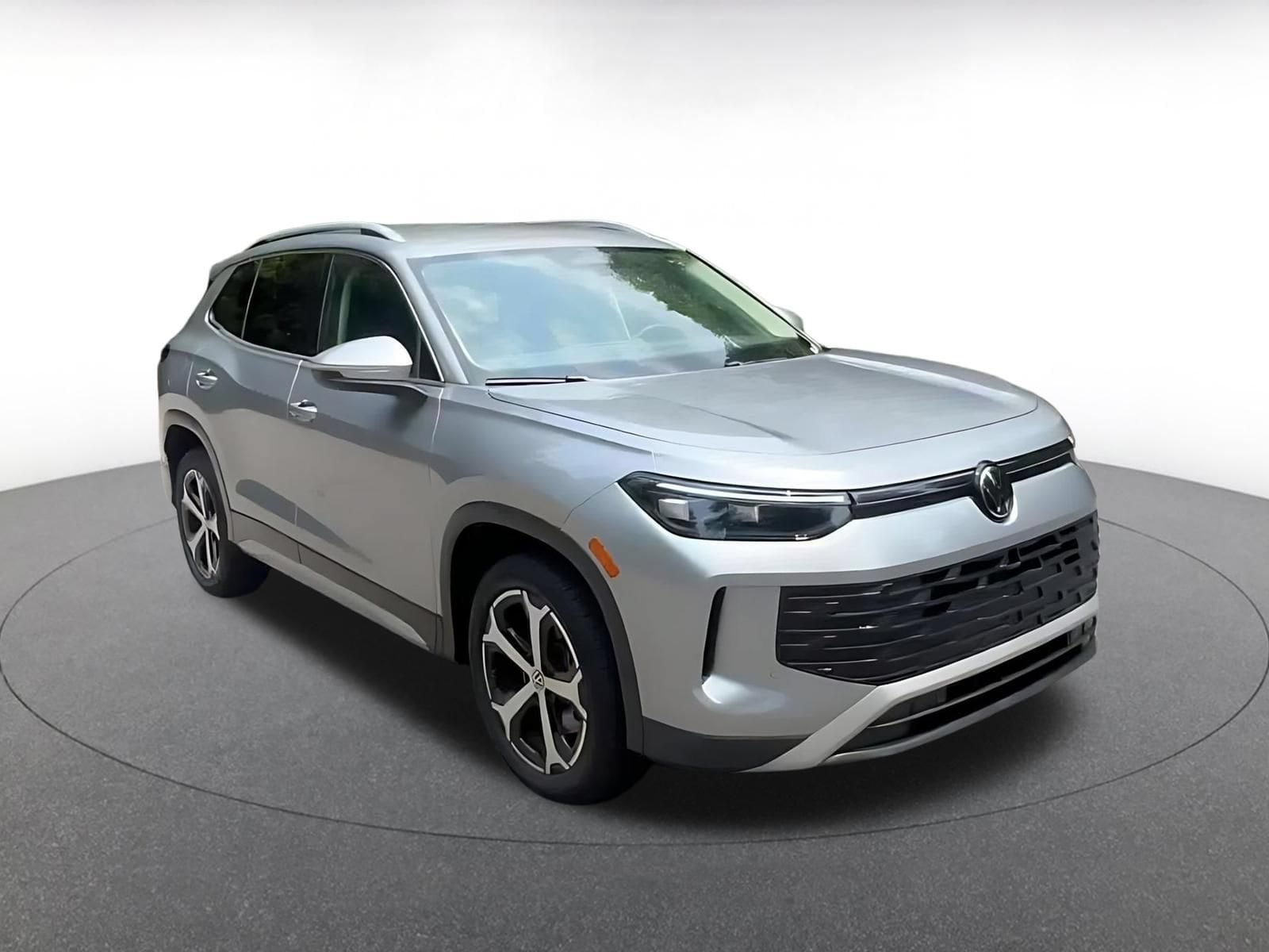 Thumbnail: 2026 Volkswagen Tiguan - 3