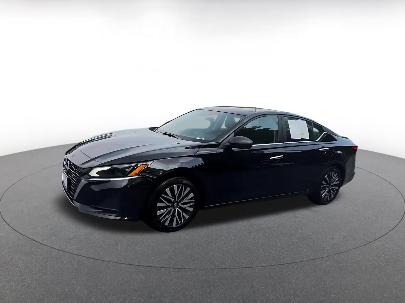 Thumbnail: 2025 Nissan Altima - 8