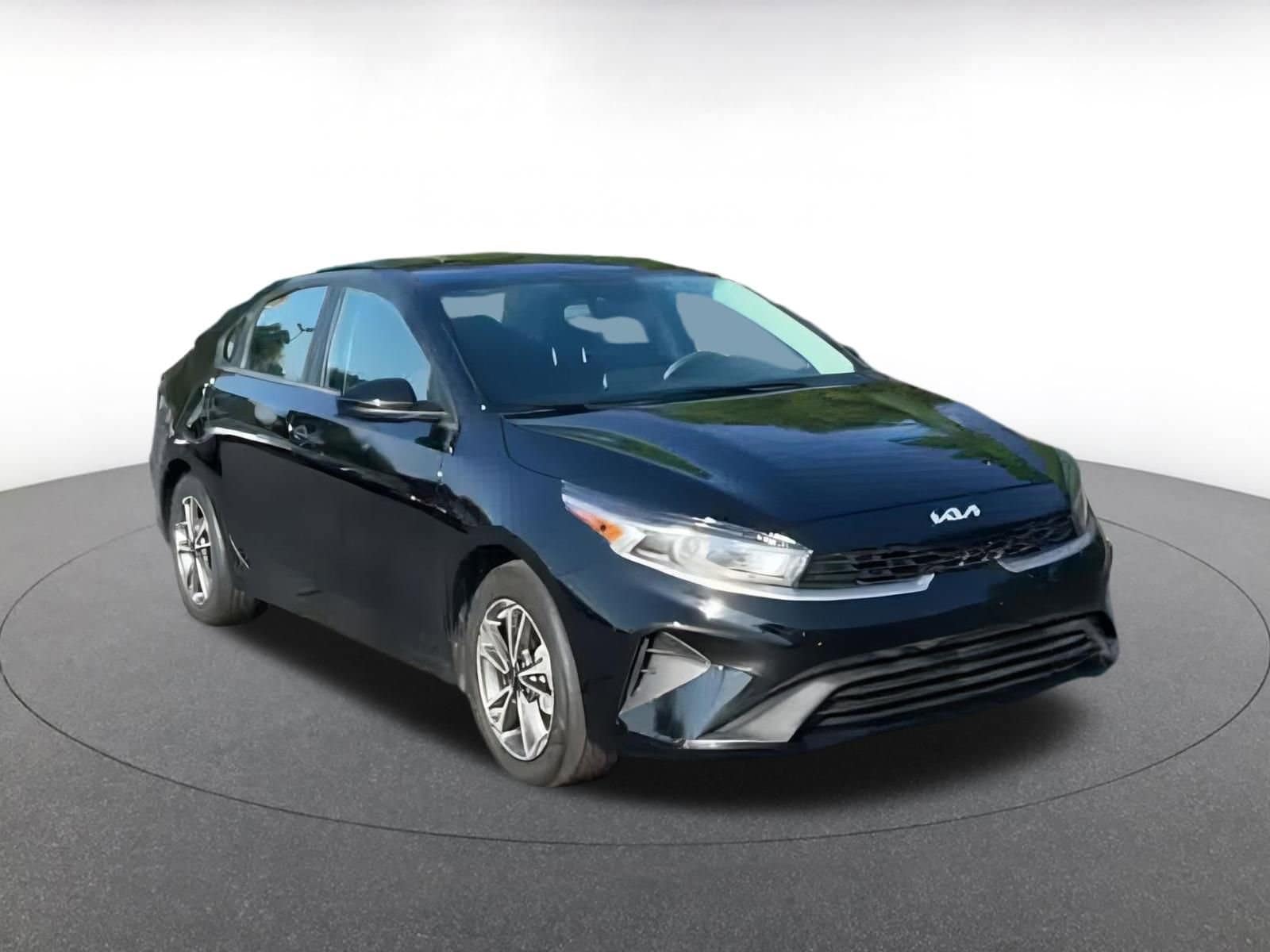 Thumbnail: 2024 Kia Forte - 2