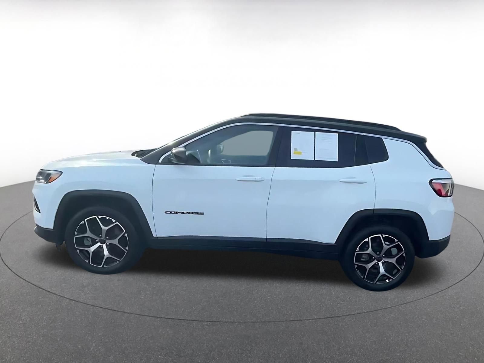 Thumbnail: 2025 Jeep Compass - 9