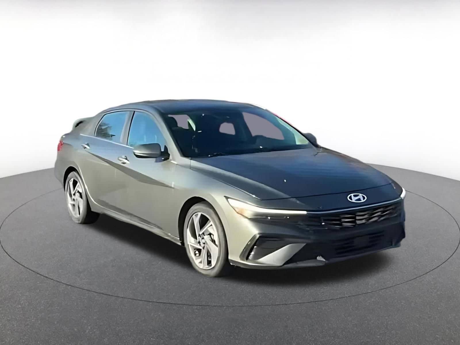 Thumbnail: 2025 Hyundai Elantra - 10