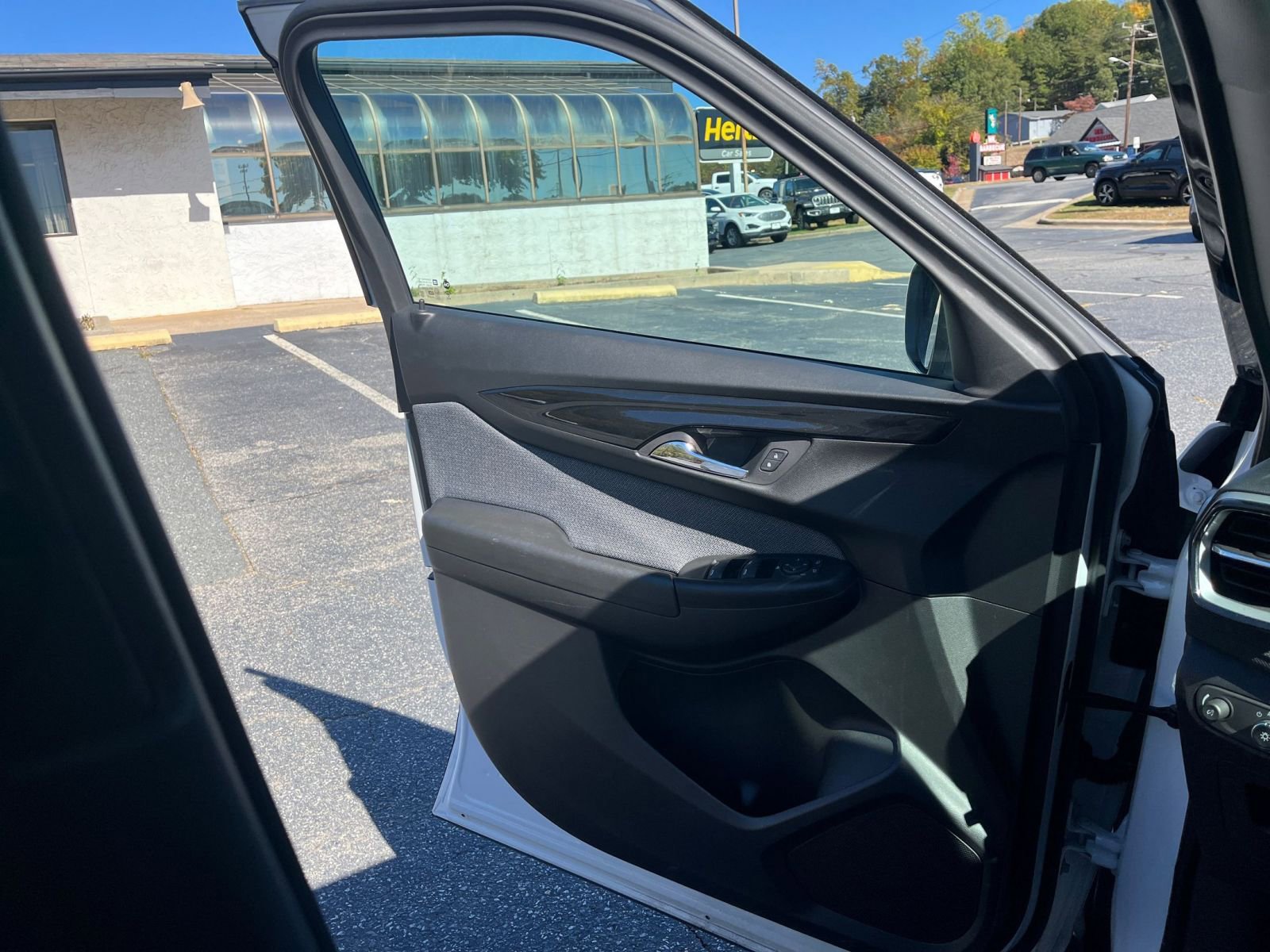 Thumbnail: 2025 Chevrolet TrailBlazer - 18