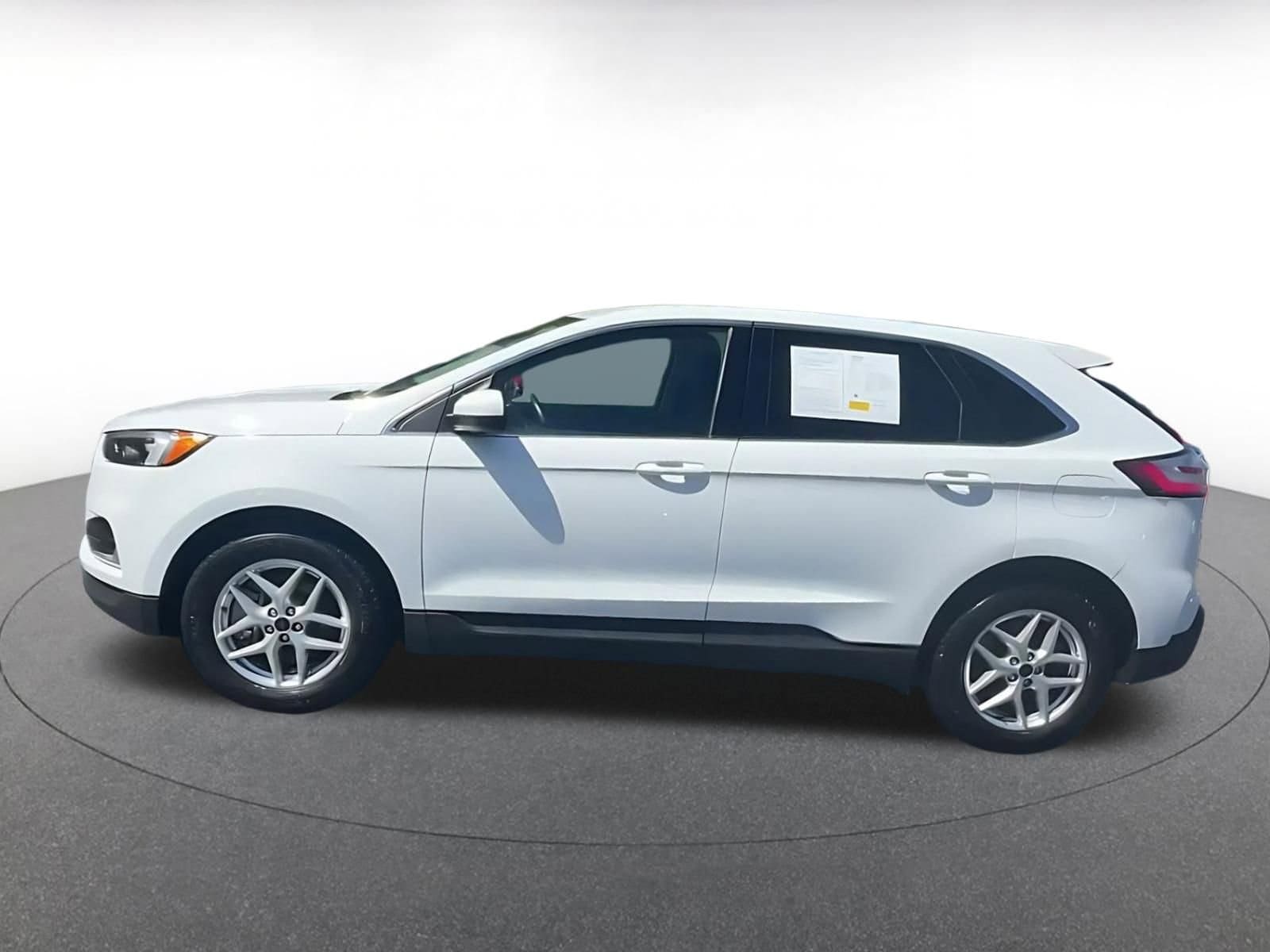 Thumbnail: 2024 Ford Edge - 9