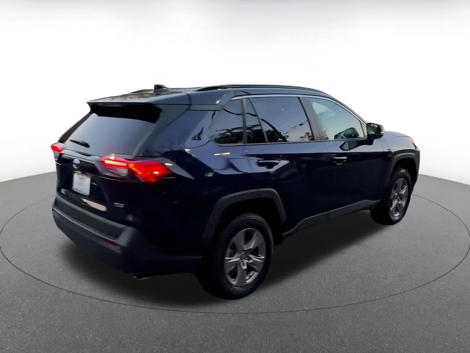 Thumbnail: 2025 Toyota RAV4 - 14