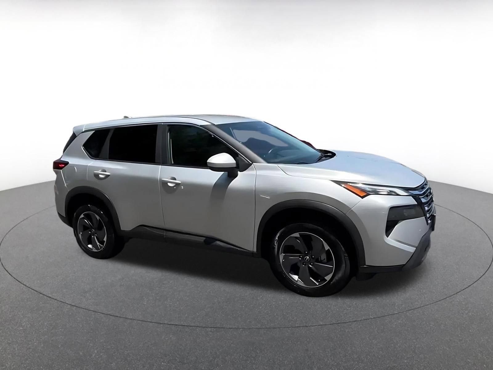 Thumbnail: 2025 Nissan Rogue - 2
