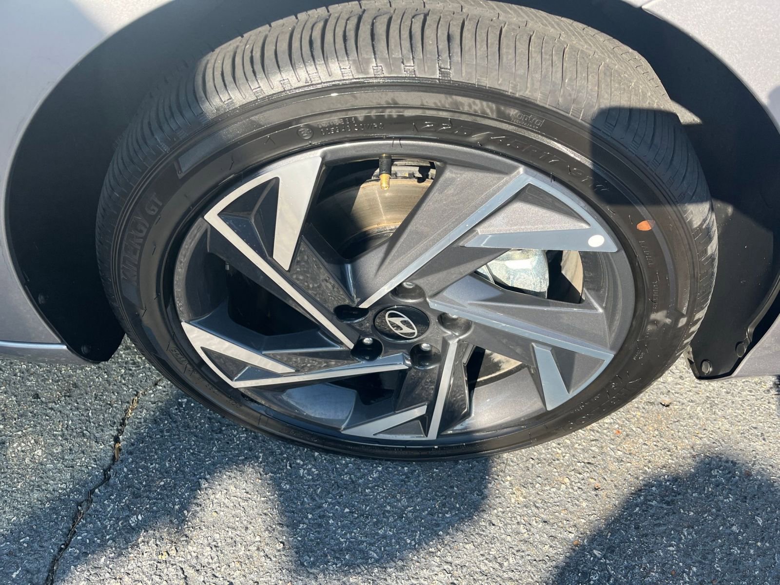 Thumbnail: 2025 Hyundai Elantra - 24