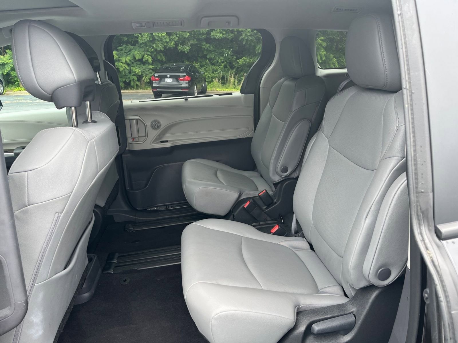 2024 Toyota Sienna XLE 20