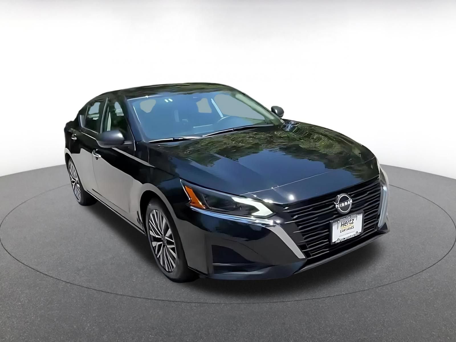 Thumbnail: 2025 Nissan Altima - 8