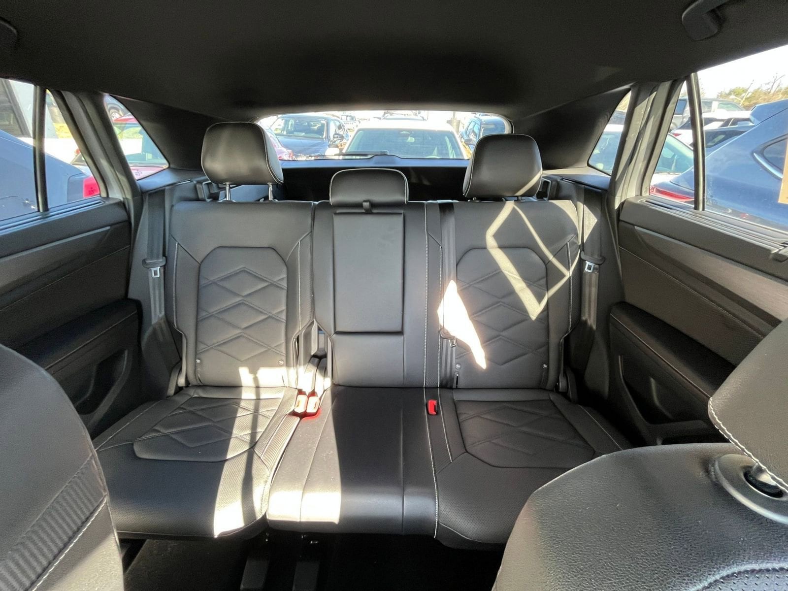 Thumbnail: 2025 Volkswagen Atlas - 33