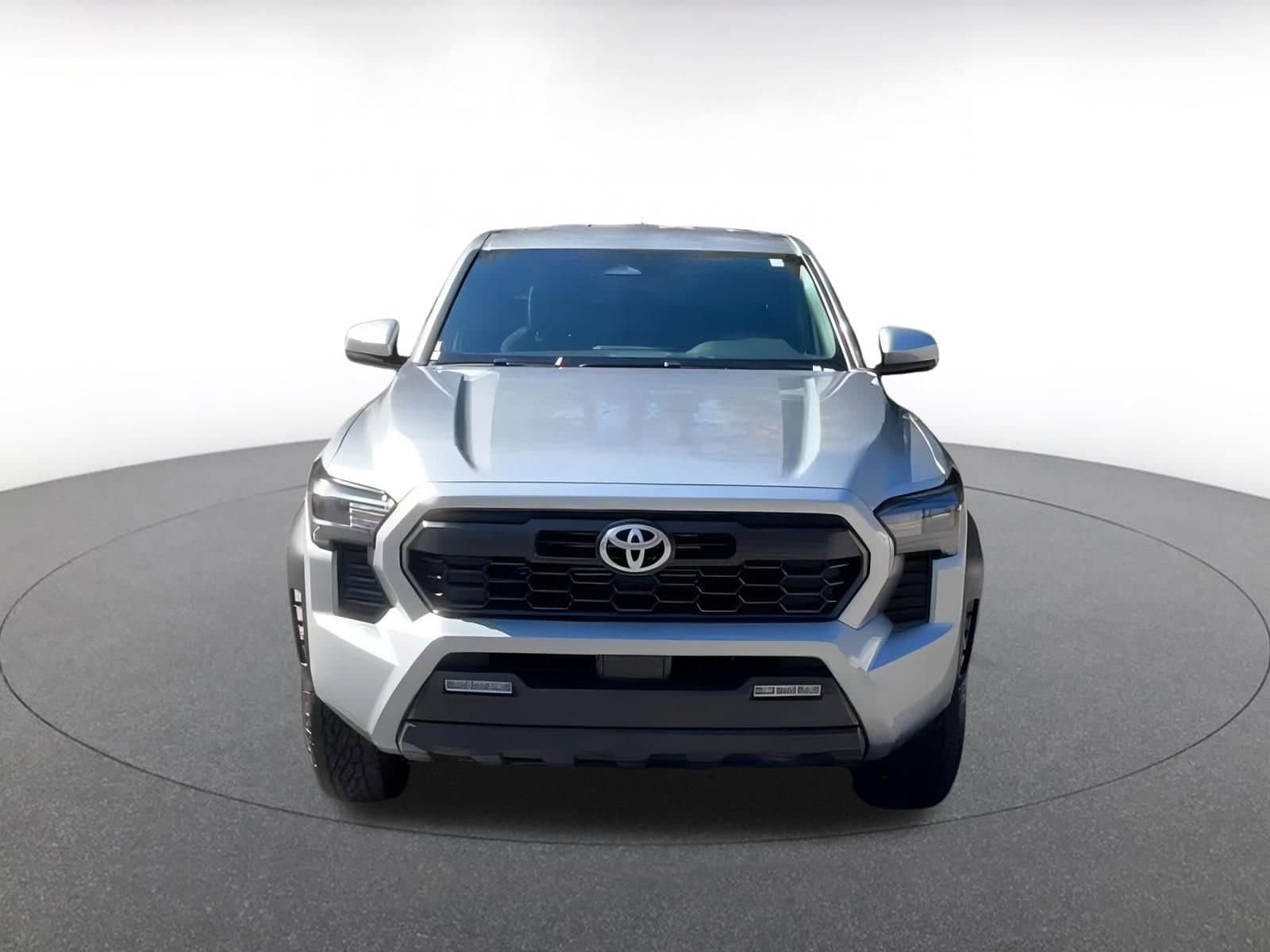 Thumbnail: 2025 Toyota Tacoma - 4