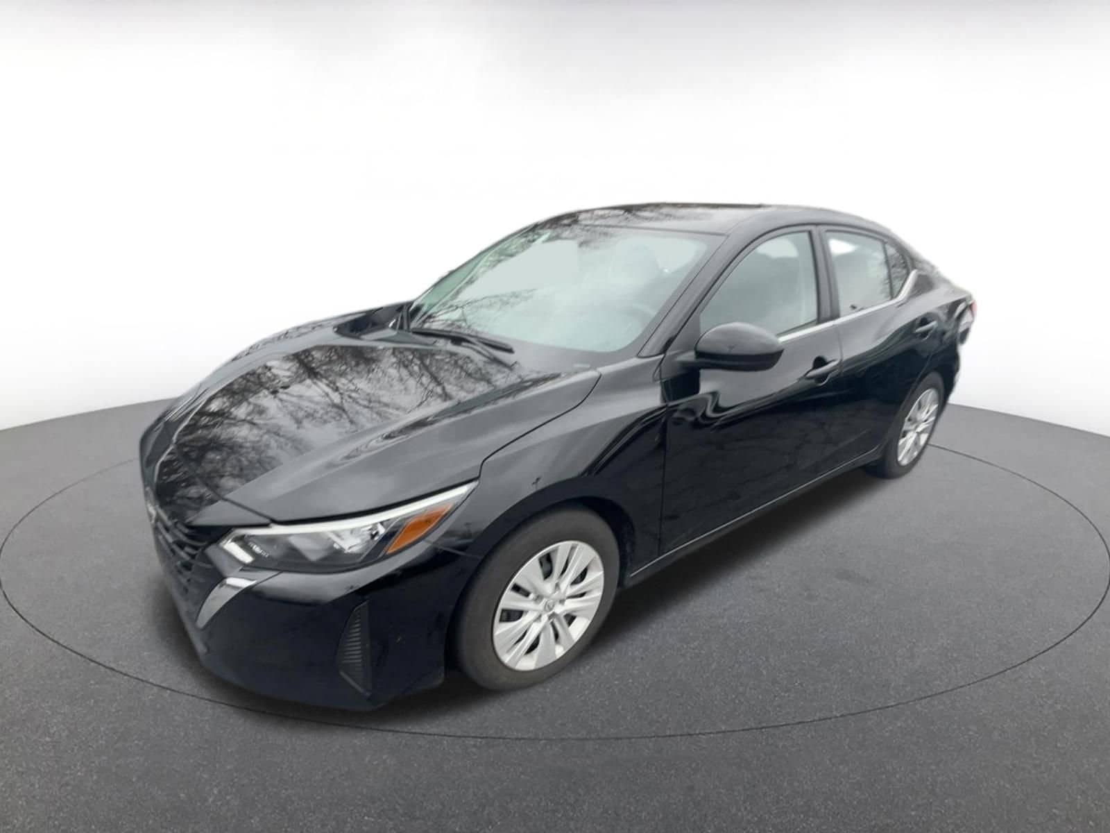 Thumbnail: 2025 Nissan Sentra - 1