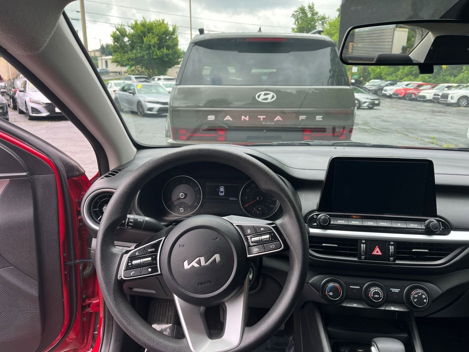 Thumbnail: 2023 Kia Forte - 28