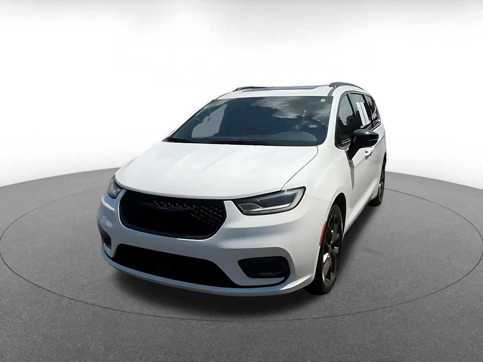 Thumbnail: 2025 Chrysler Pacifica - 6