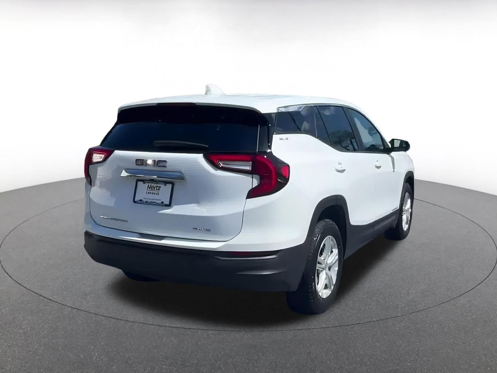 2024 GMC Terrain SLE 13