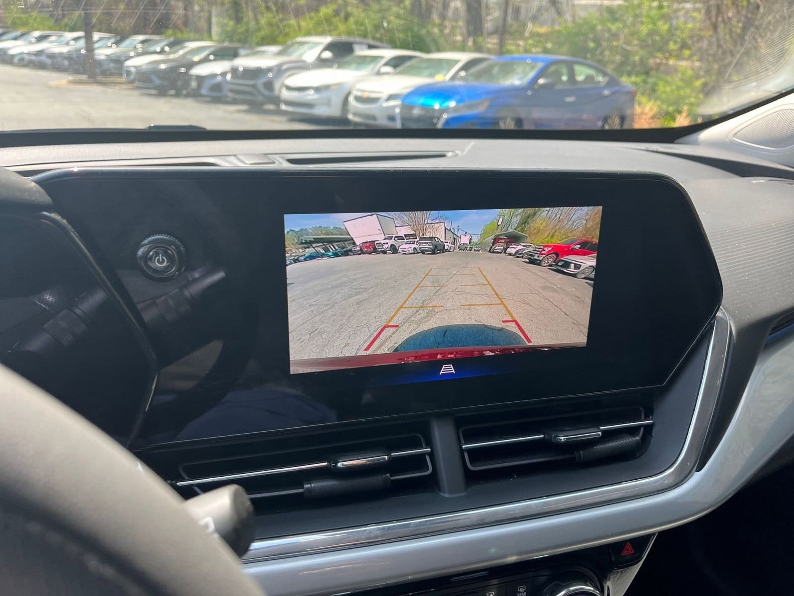 Thumbnail: 2025 Chevrolet Trax - 20