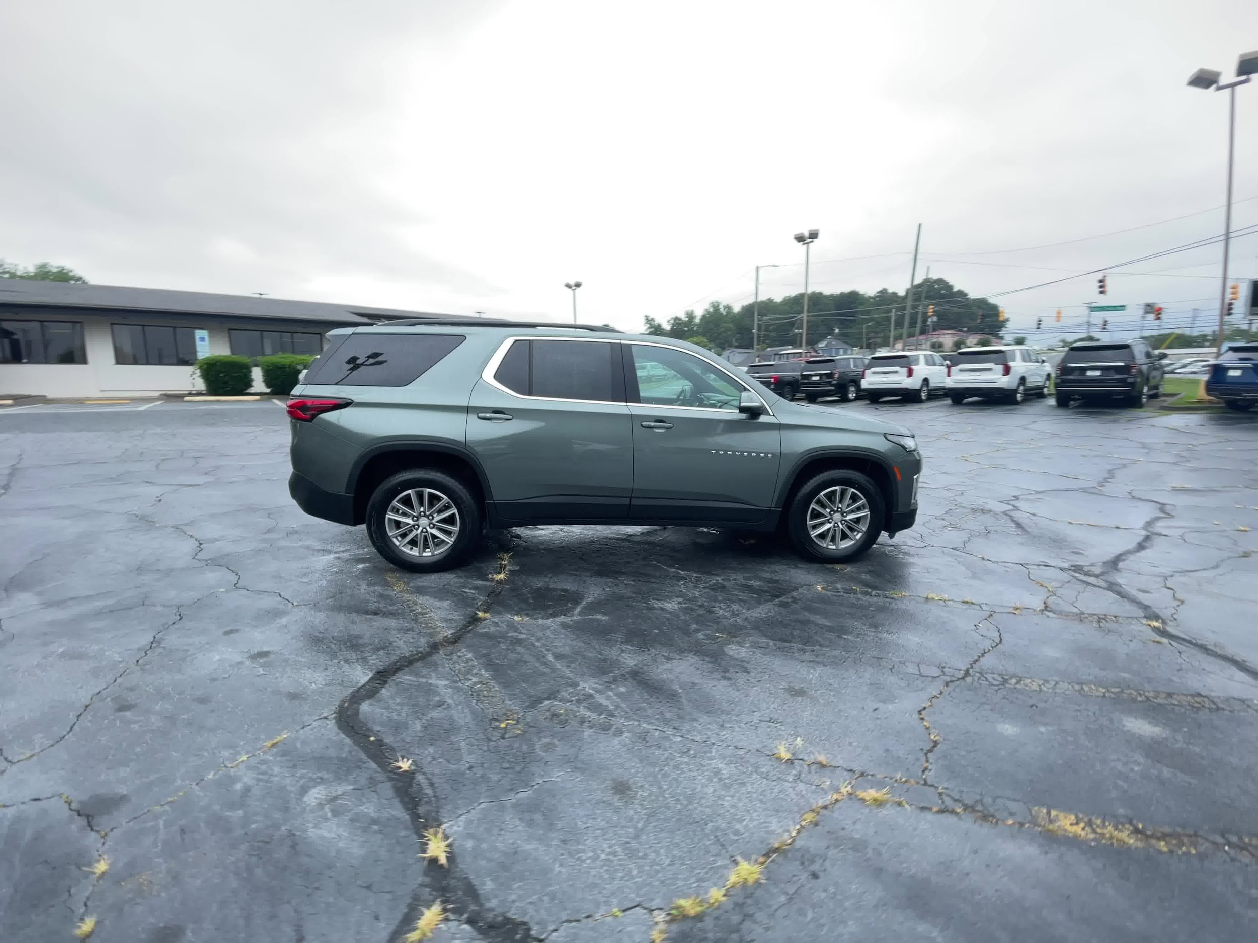 2023 Chevrolet Traverse LT 16