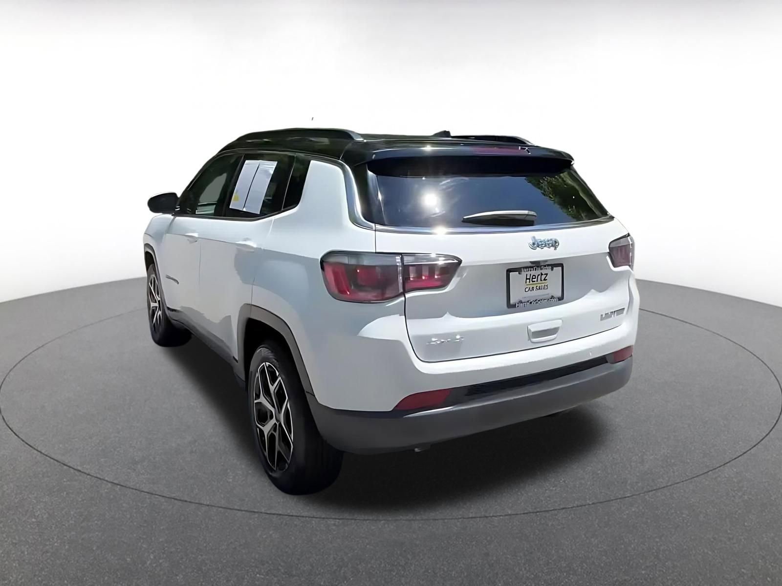 Thumbnail: 2025 Jeep Compass - 11