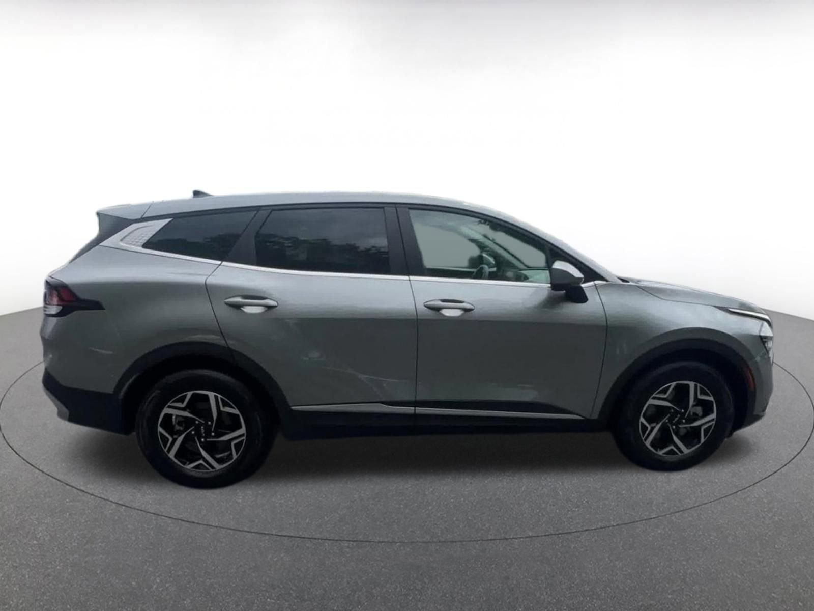 Thumbnail: 2025 Kia Sportage - 16