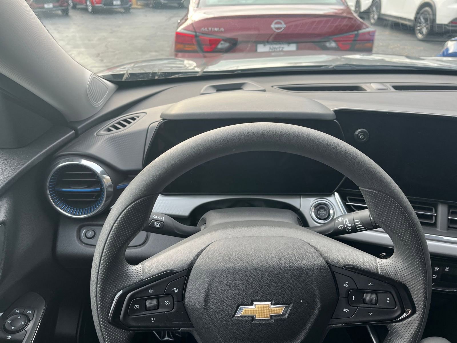 Thumbnail: 2025 Chevrolet Trax - 28