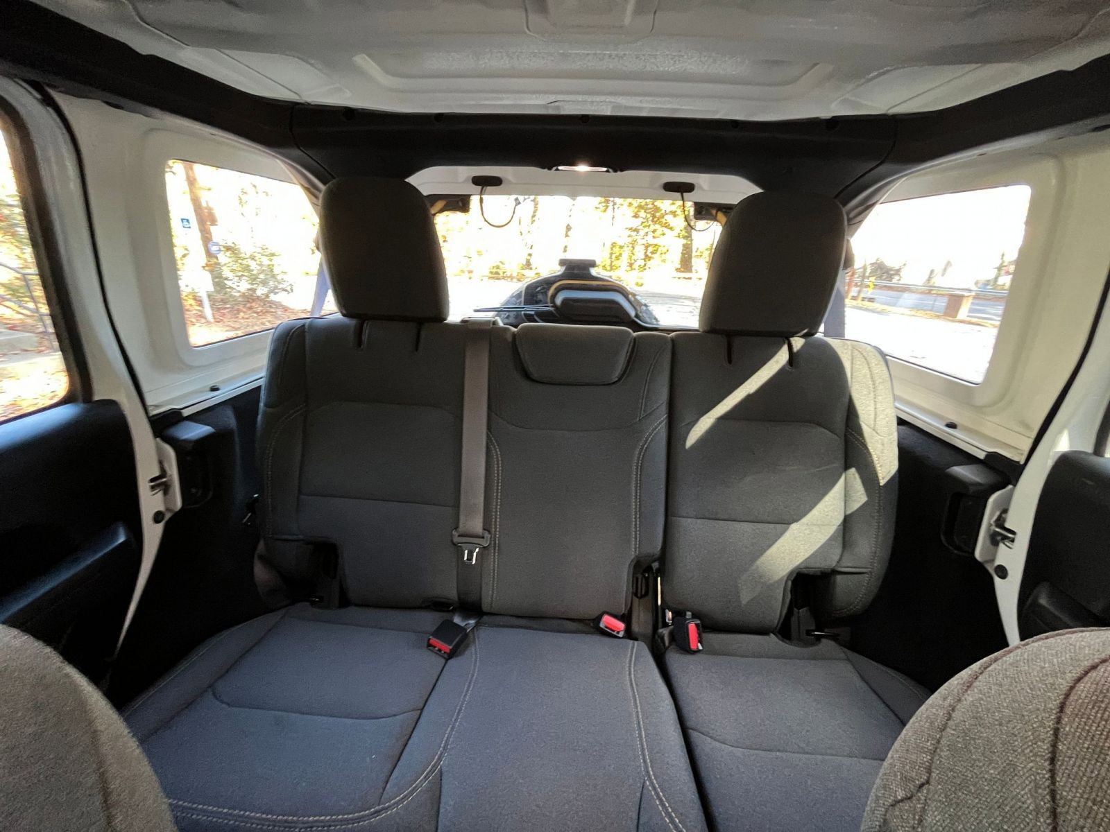 Thumbnail: 2025 Jeep Wrangler - 34