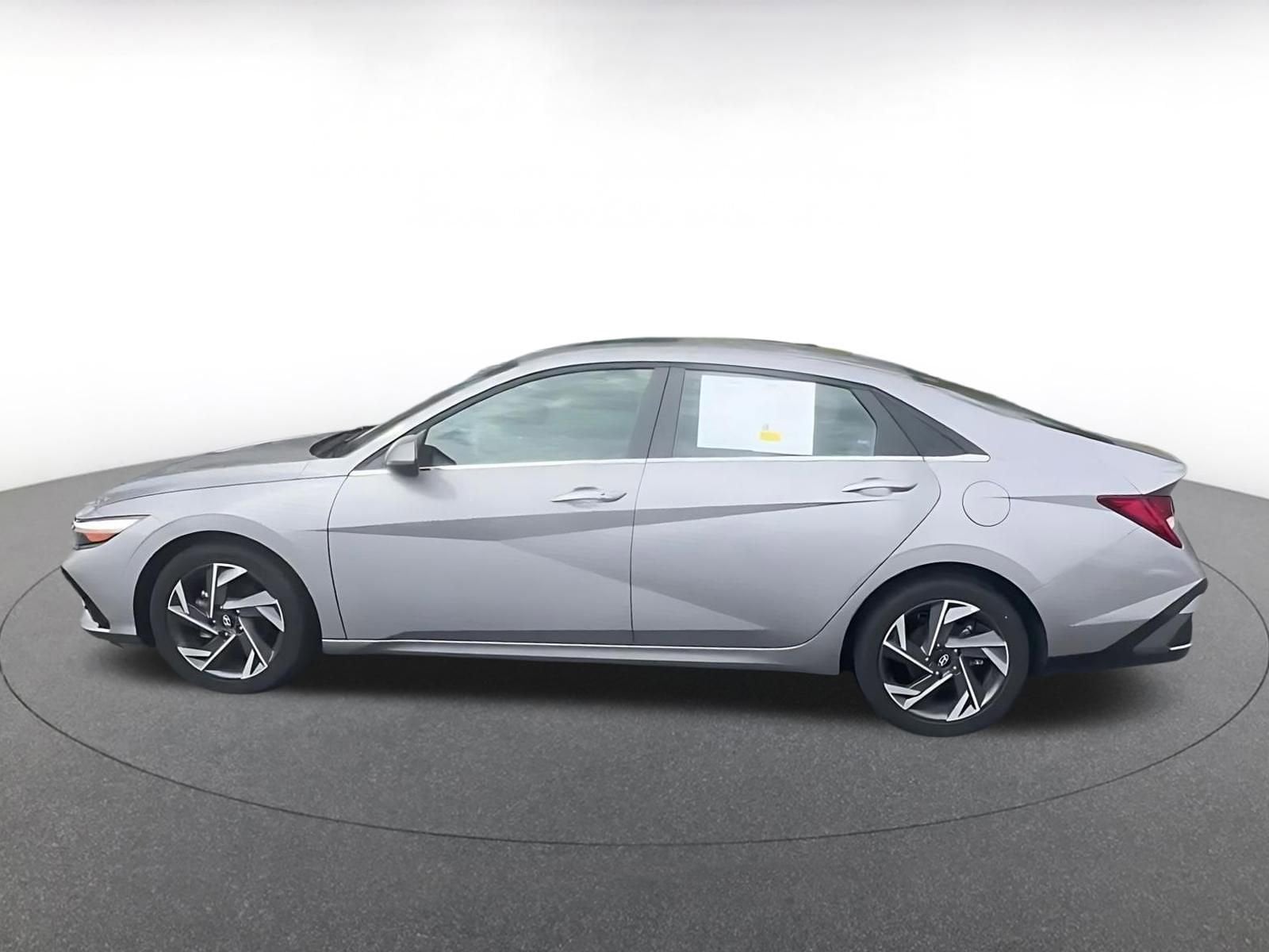 Thumbnail: 2025 Hyundai Elantra - 9