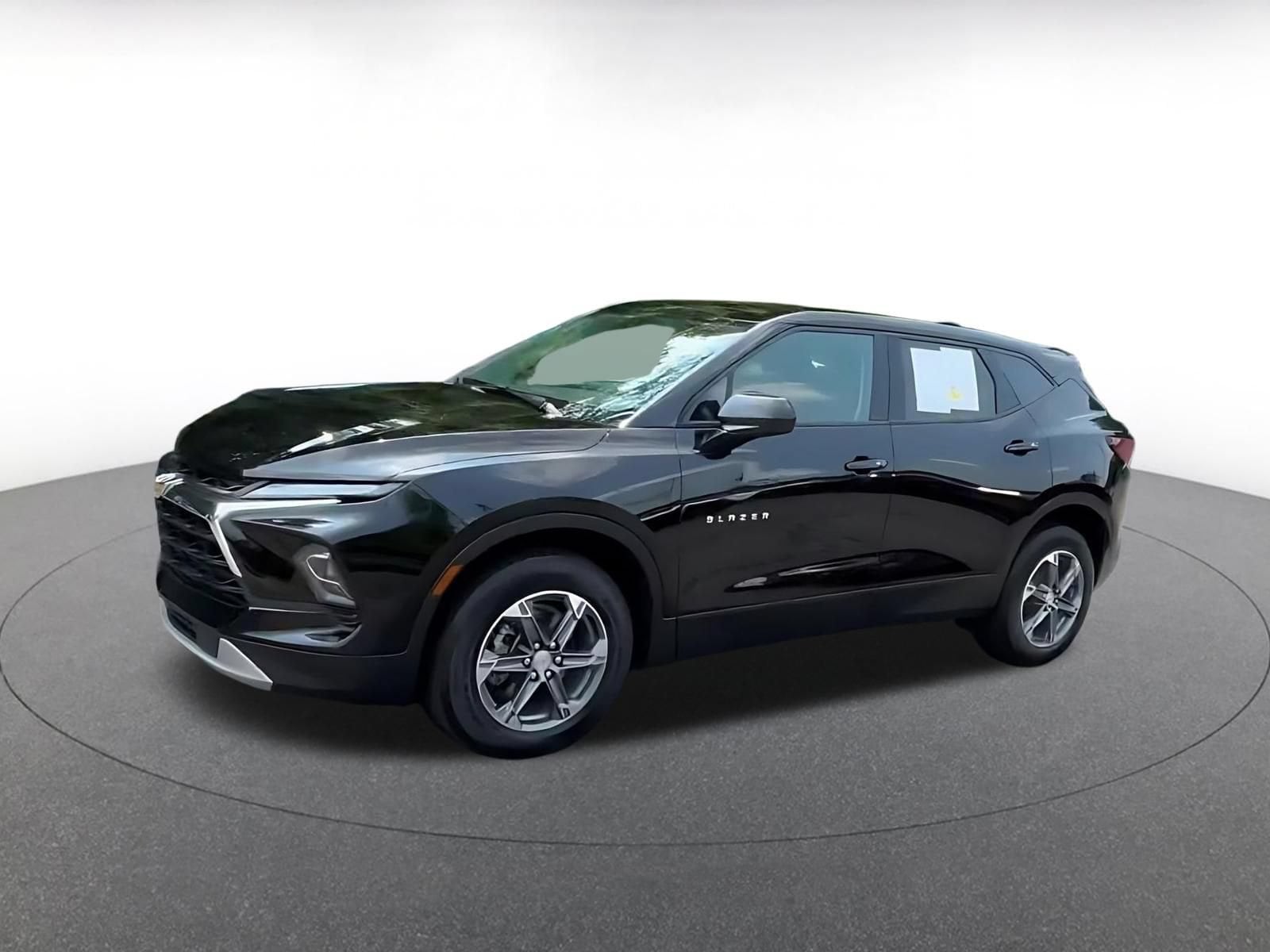 Thumbnail: 2025 Chevrolet Blazer - 8
