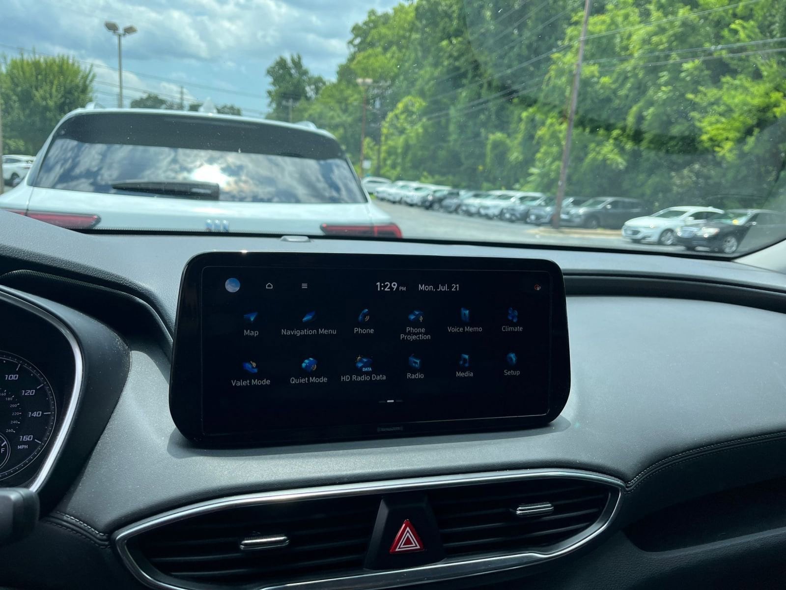 Thumbnail: 2023 Hyundai Santa Fe - 20
