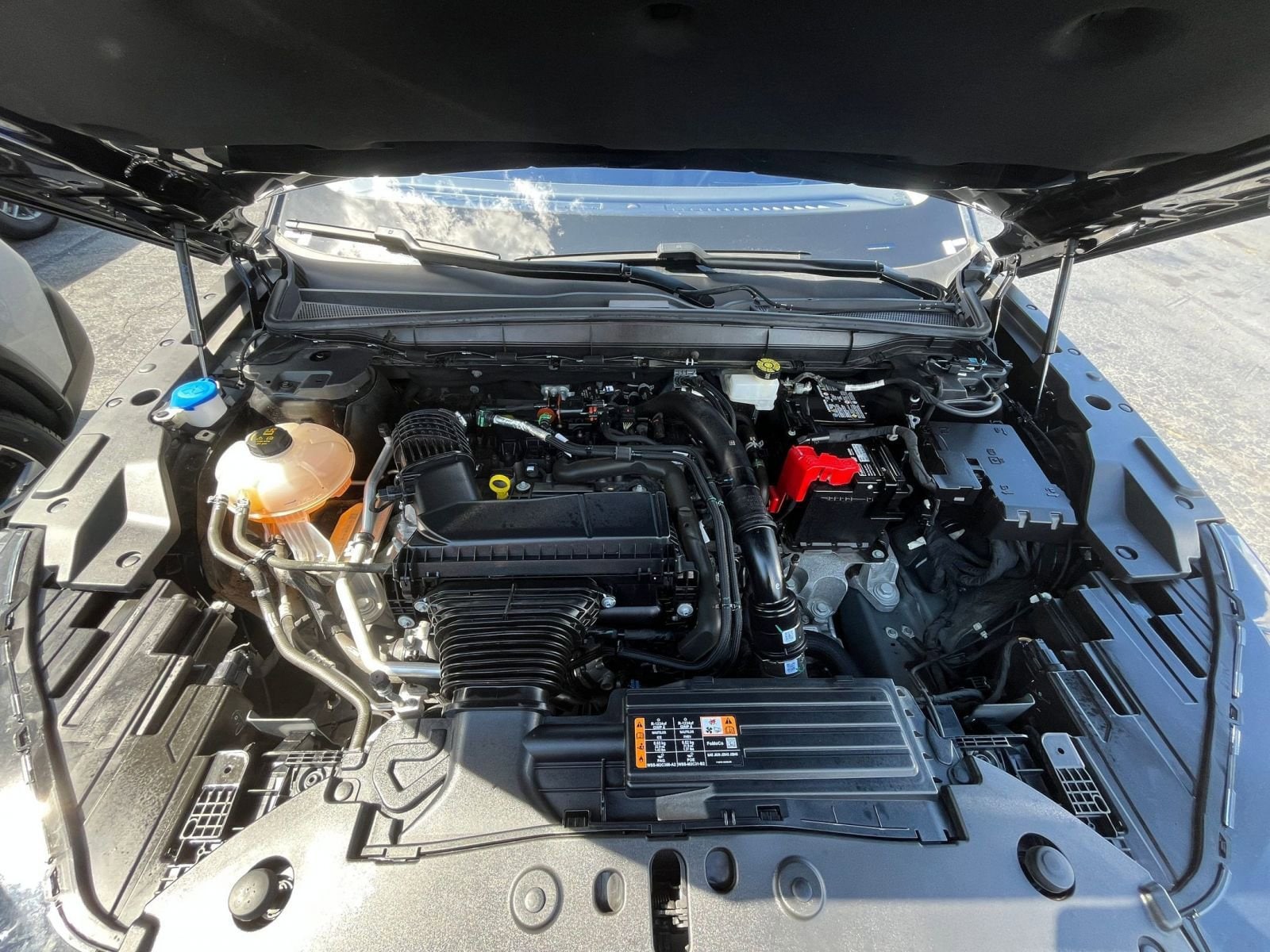 Thumbnail: 2024 Lincoln Nautilus - 25