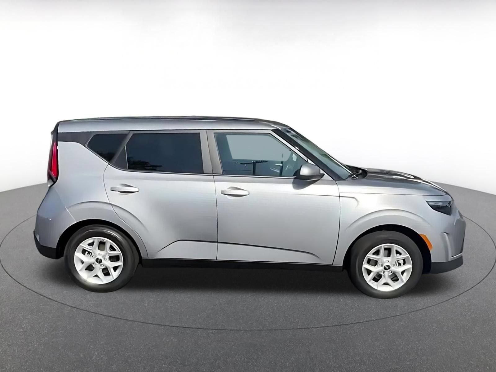 Thumbnail: 2025 Kia Soul - 16