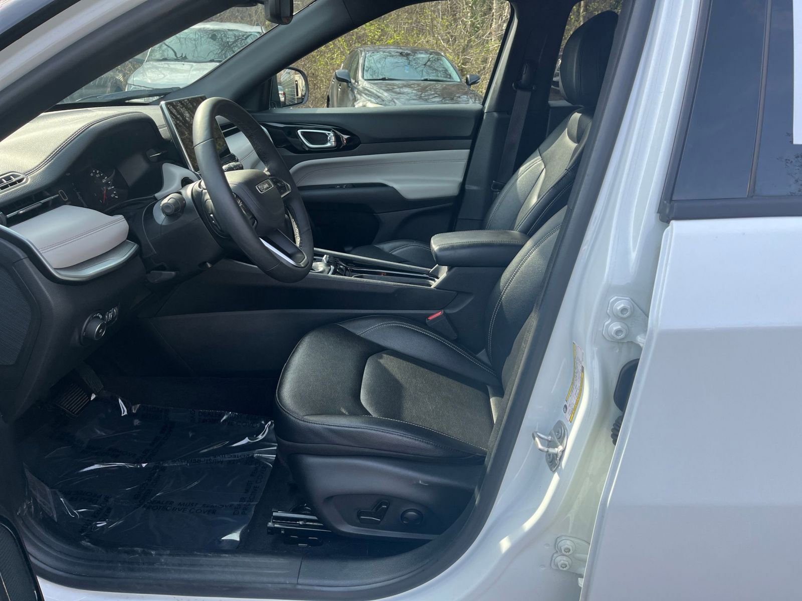 Thumbnail: 2025 Jeep Compass - 22