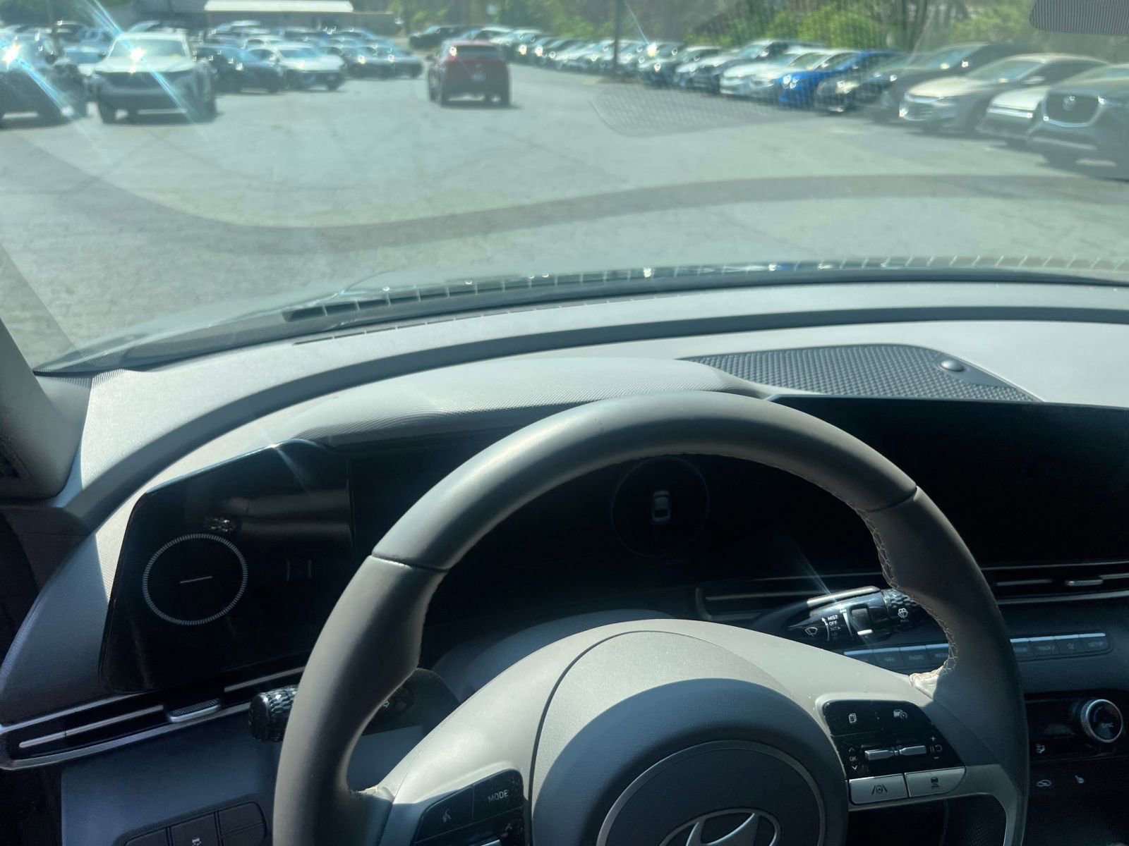 Thumbnail: 2025 Hyundai Elantra - 31