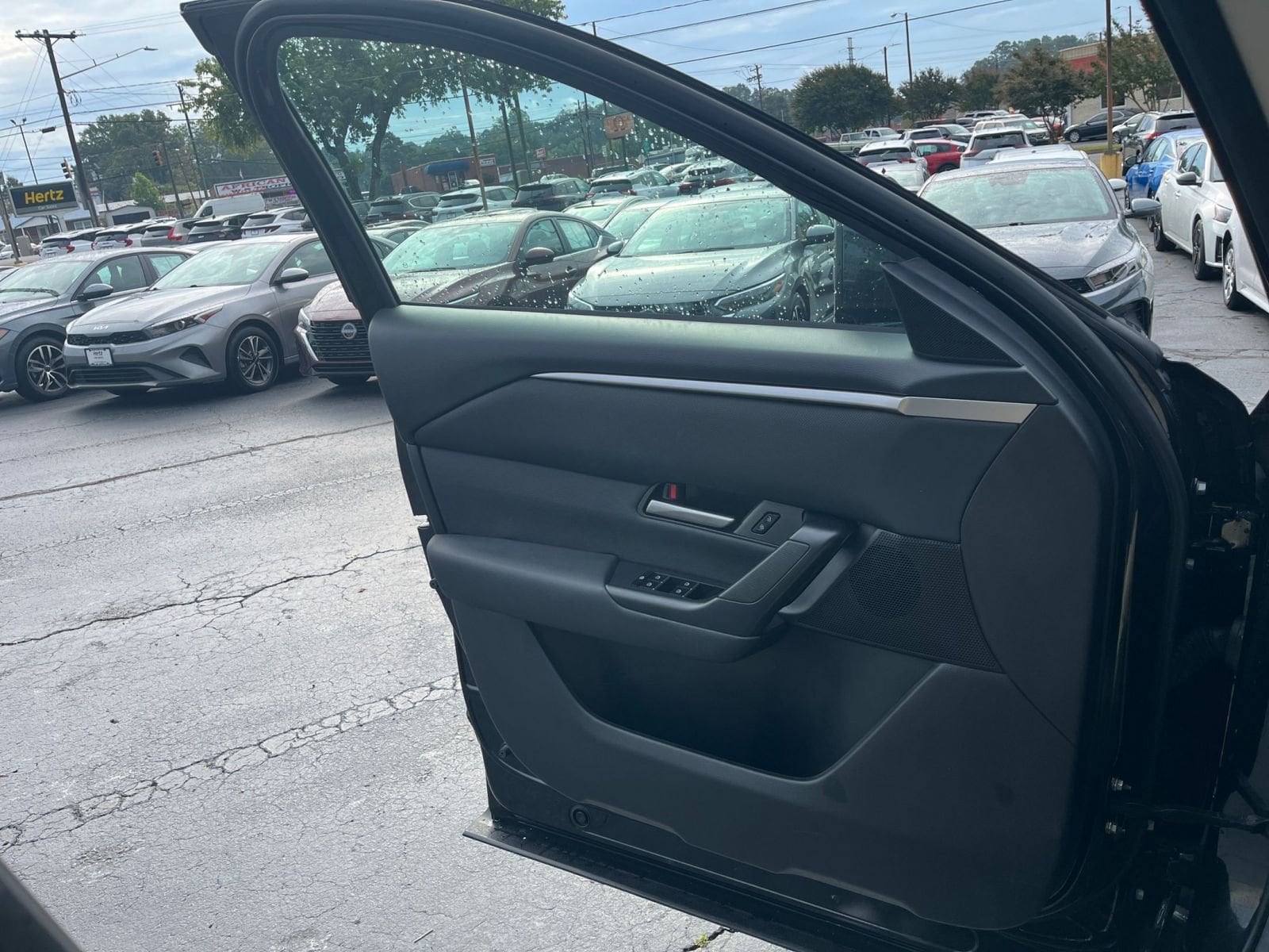 Thumbnail: 2025 Mazda CX-50 - 18