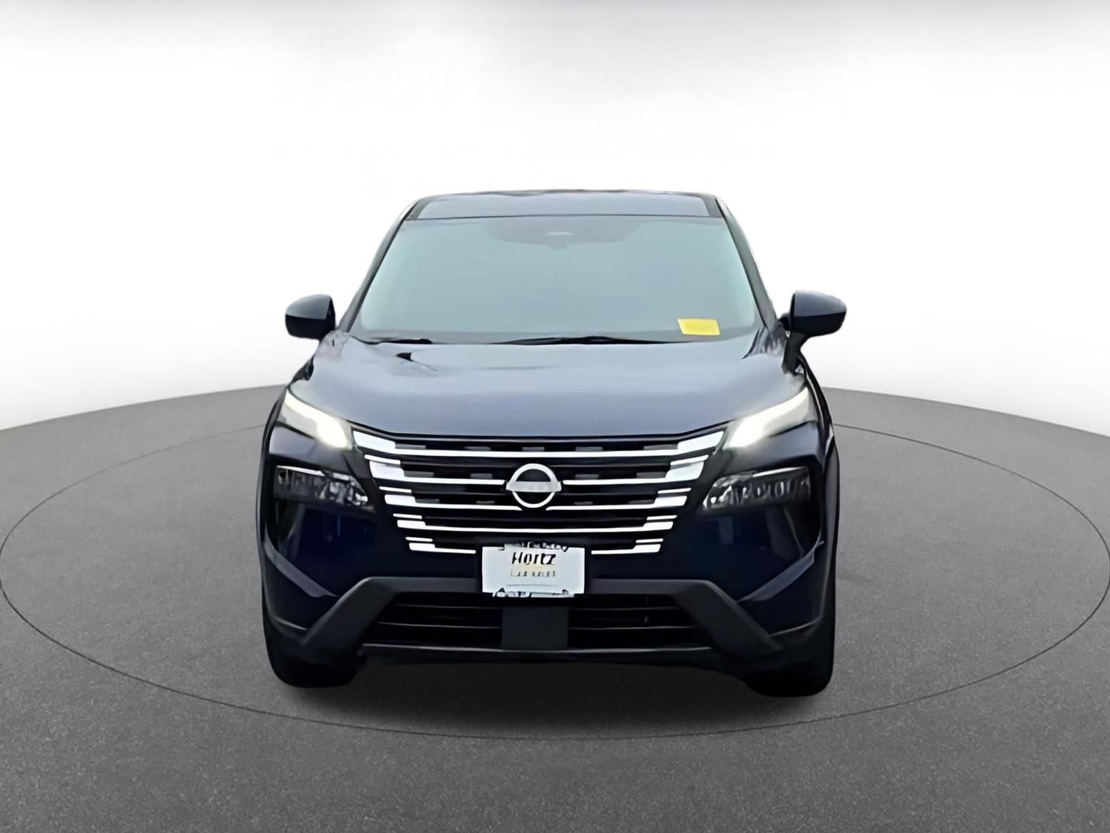 Thumbnail: 2025 Nissan Rogue - 4