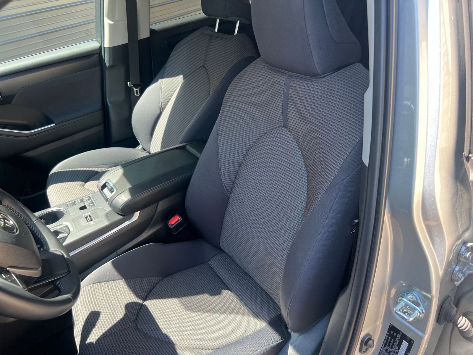 Thumbnail: 2025 Toyota Highlander - 25