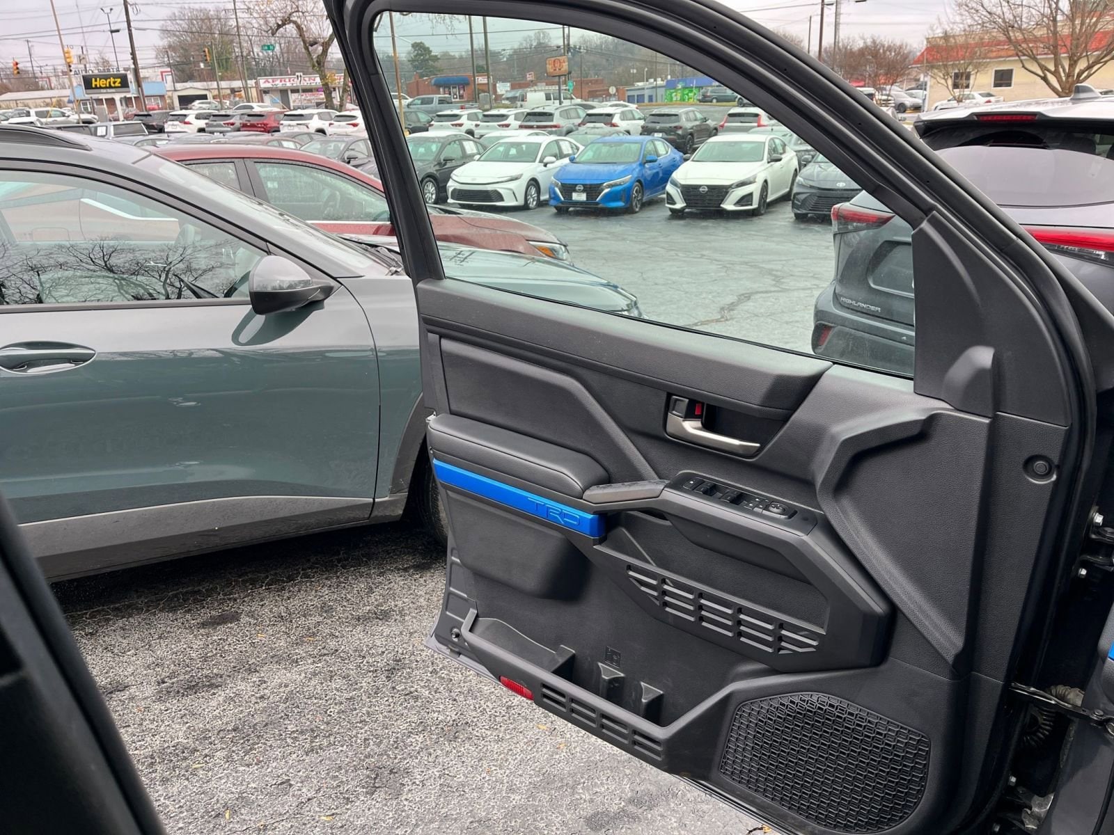 Thumbnail: 2025 Toyota Tacoma - 18