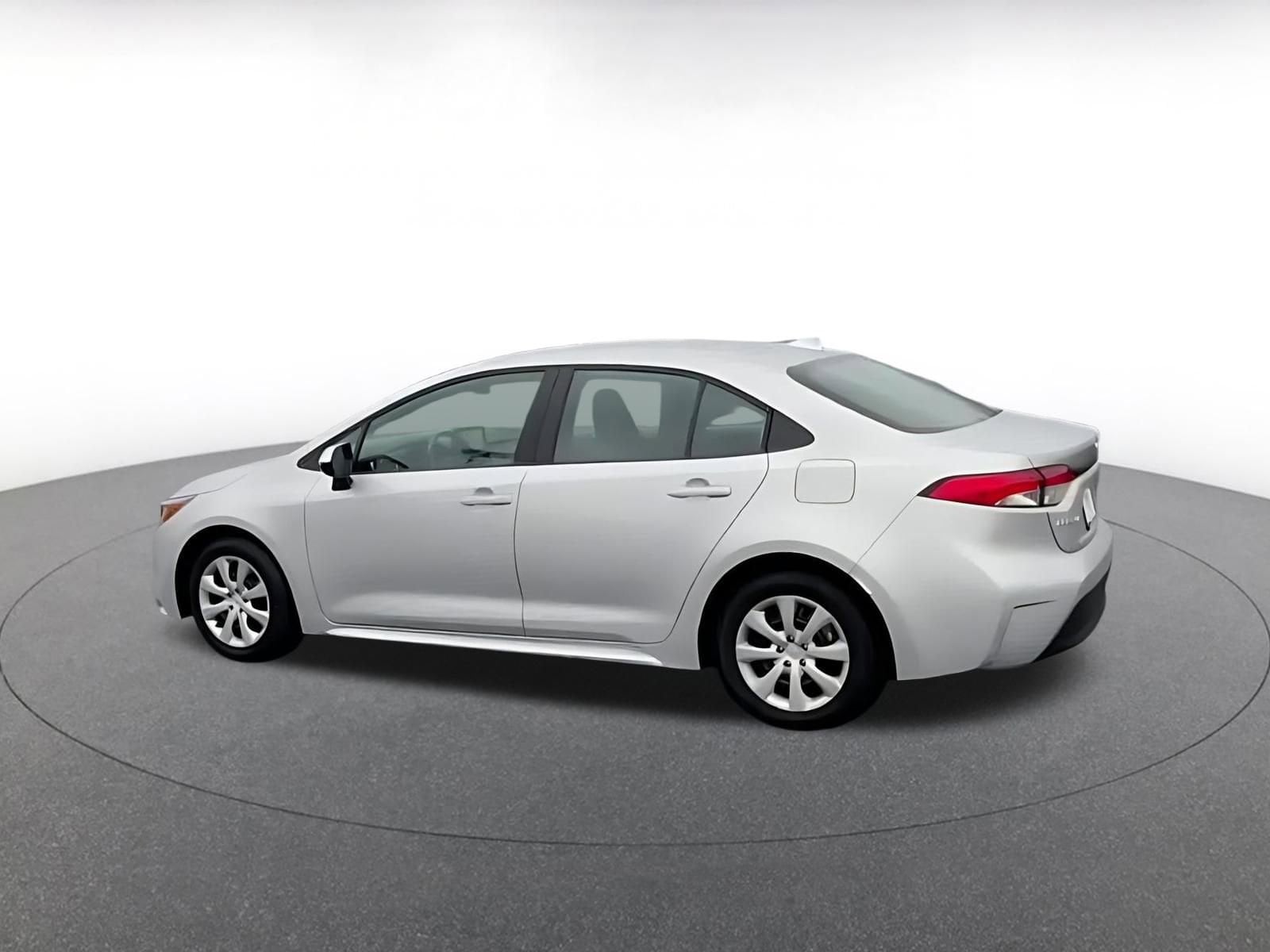 Thumbnail: 2025 Toyota Corolla - 9