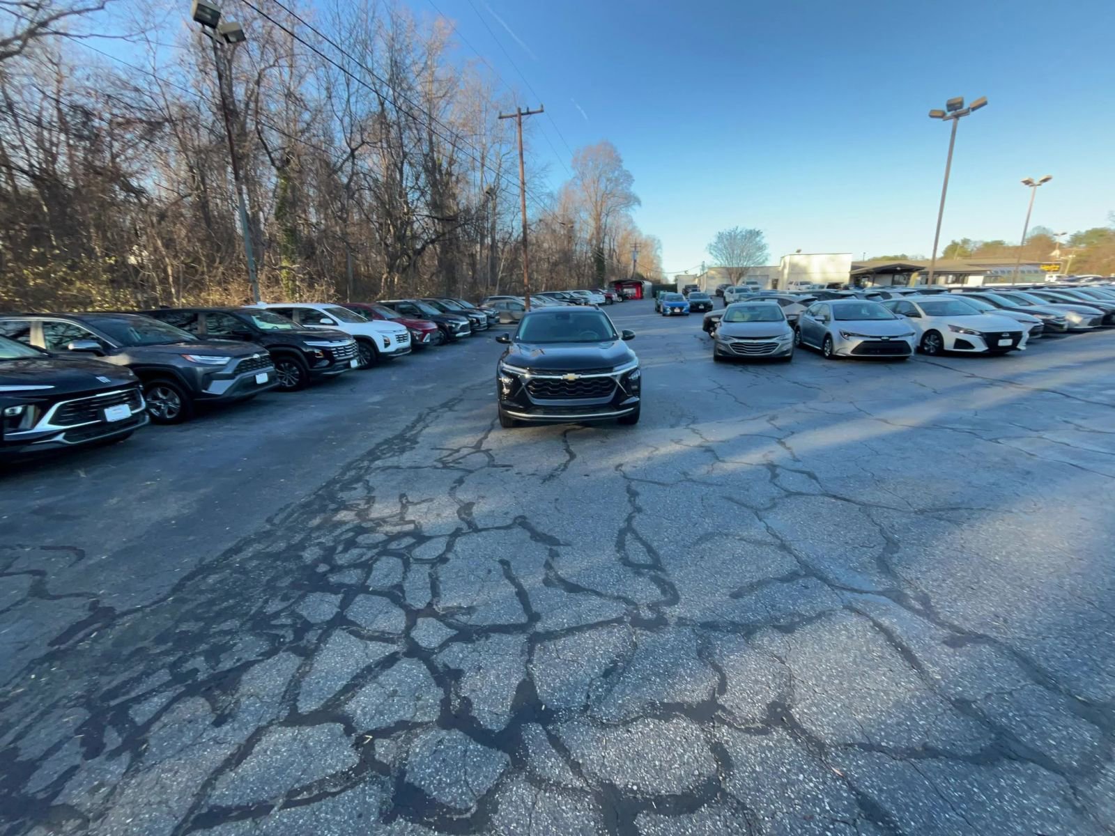 Thumbnail: 2025 Chevrolet Trax - 16