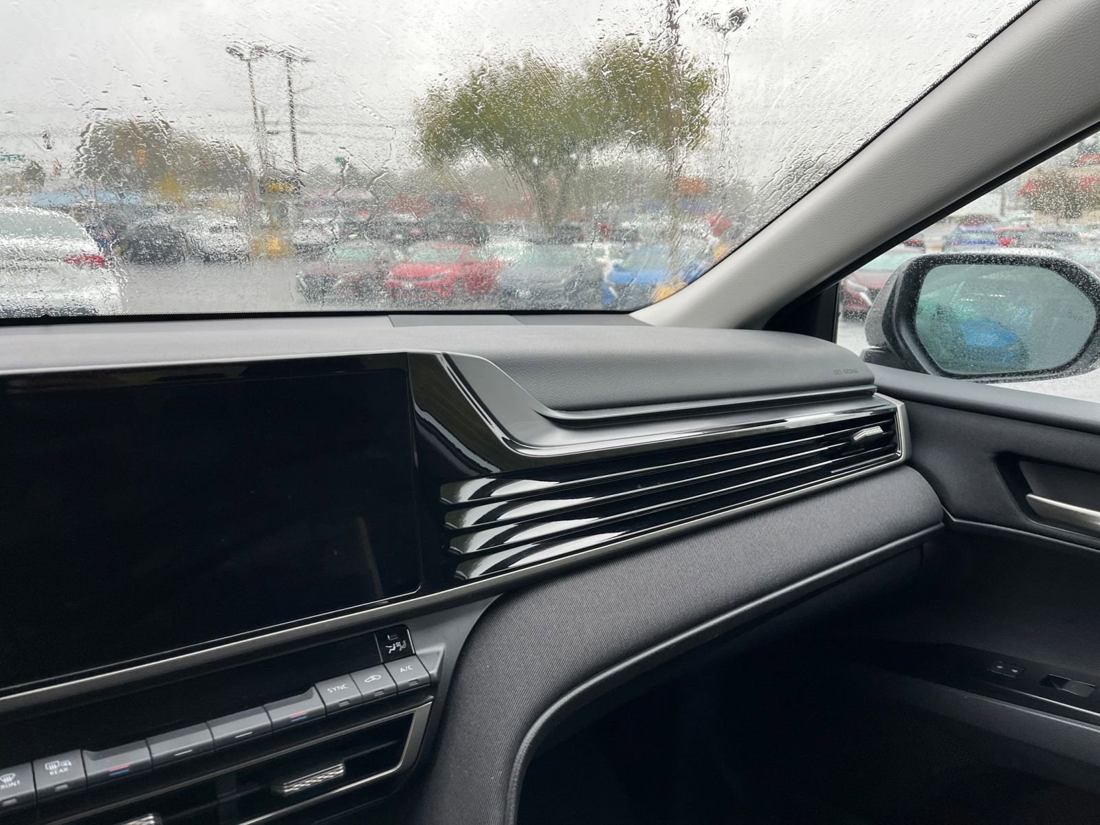 Thumbnail: 2025 Toyota Camry - 31