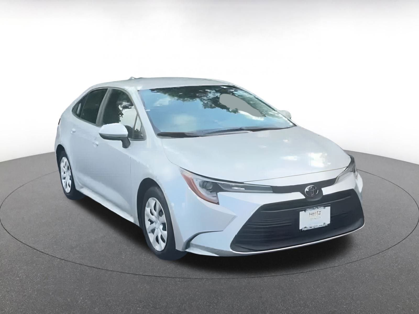 Thumbnail: 2024 Toyota Corolla - 3