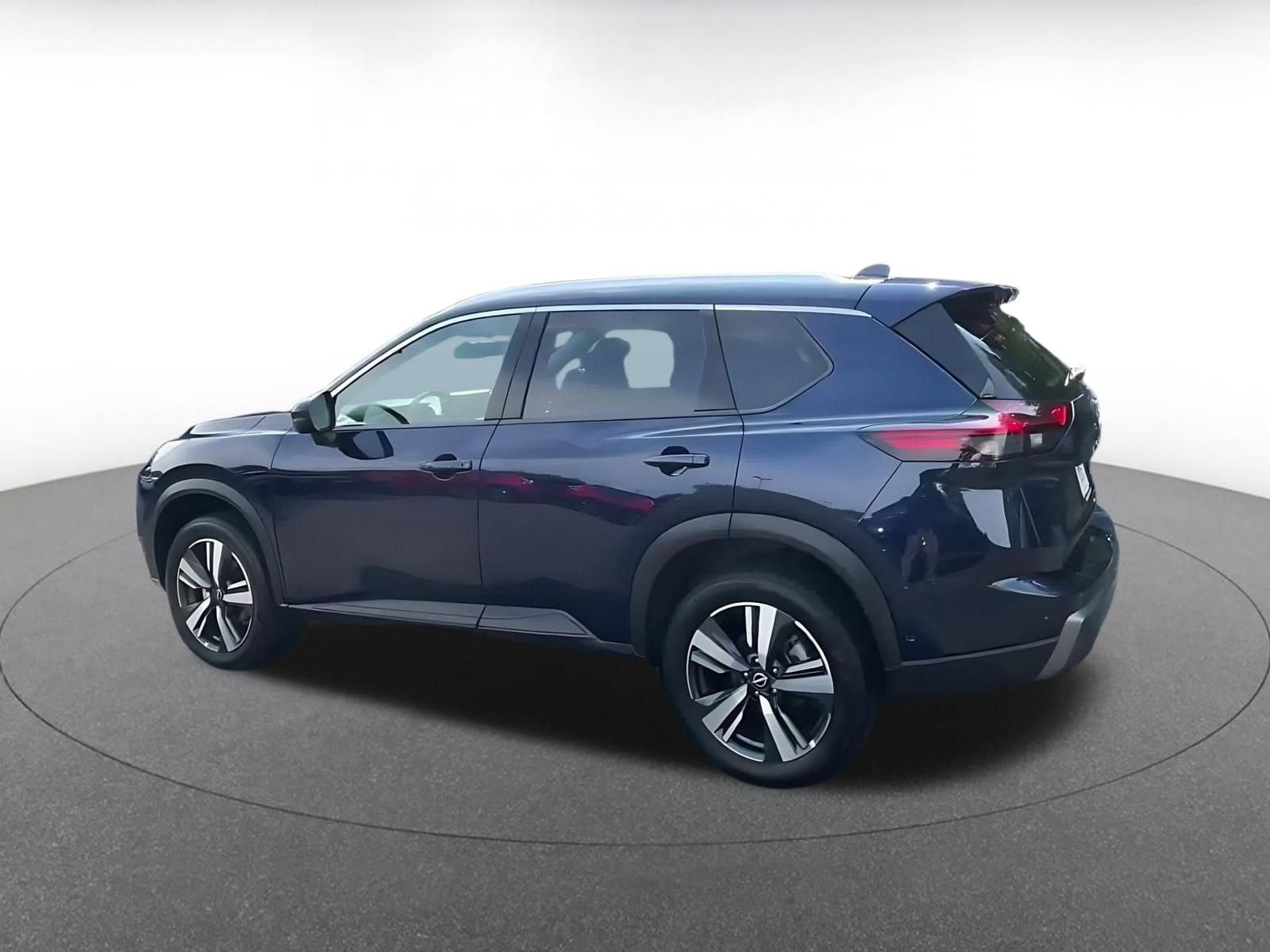 Thumbnail: 2026 Nissan Rogue - 10