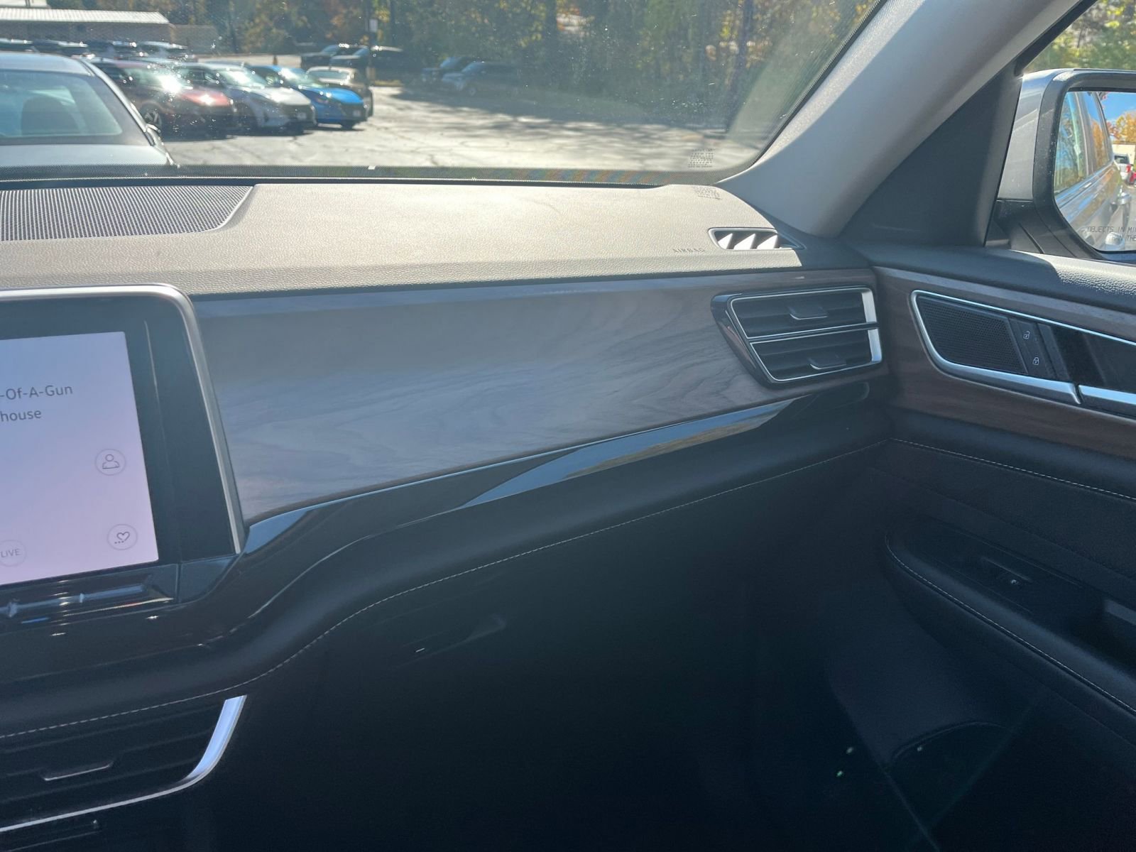 Thumbnail: 2025 Volkswagen Atlas - 31