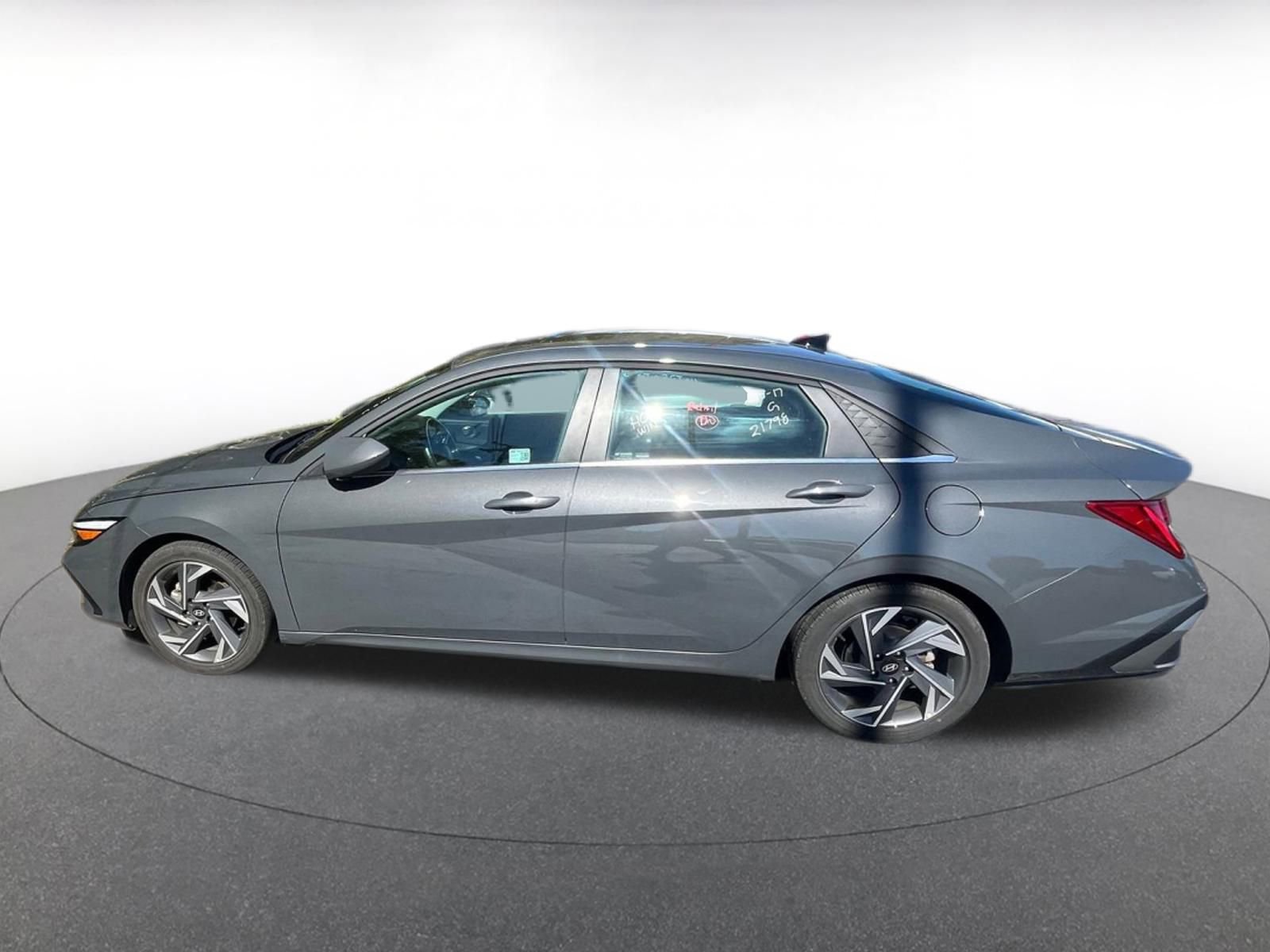 Thumbnail: 2025 Hyundai Elantra - 5