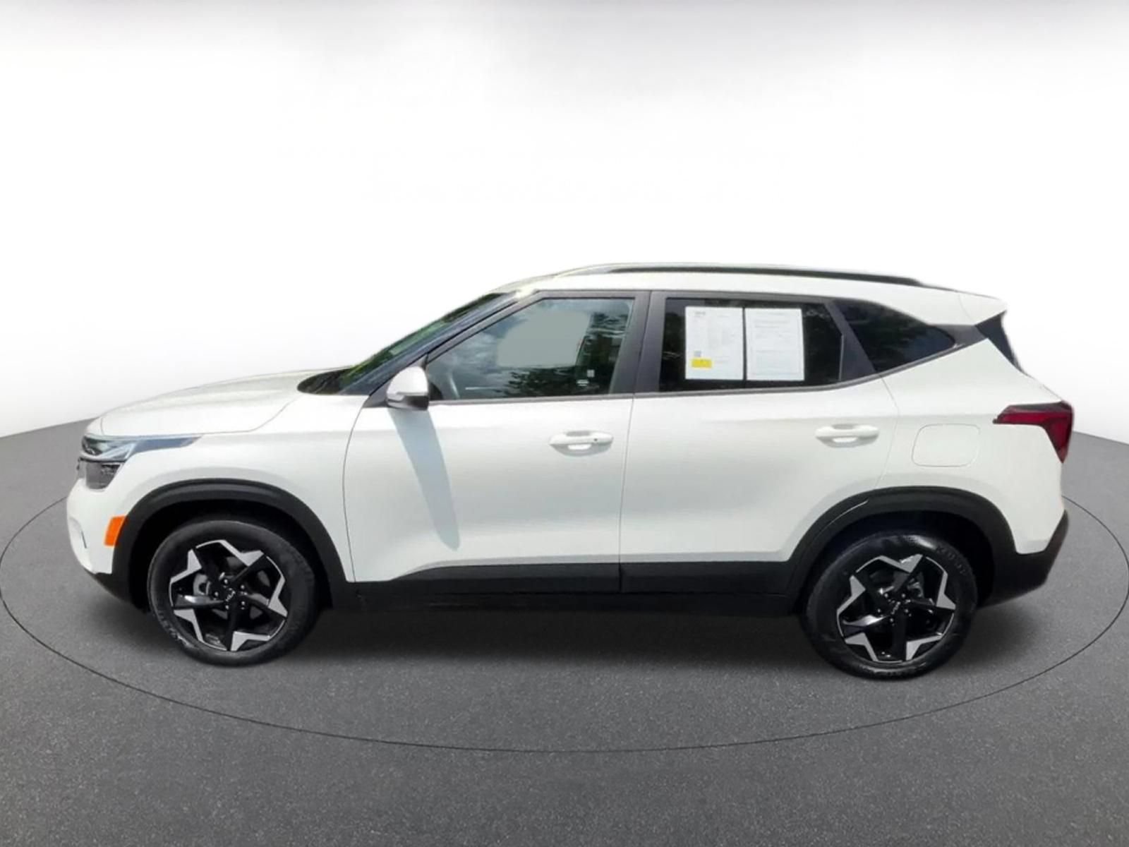 Thumbnail: 2025 Kia Seltos - 9
