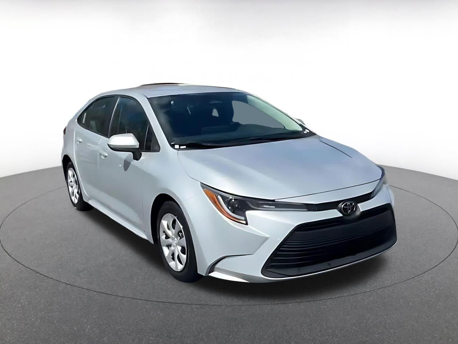 Thumbnail: 2025 Toyota Corolla - 3