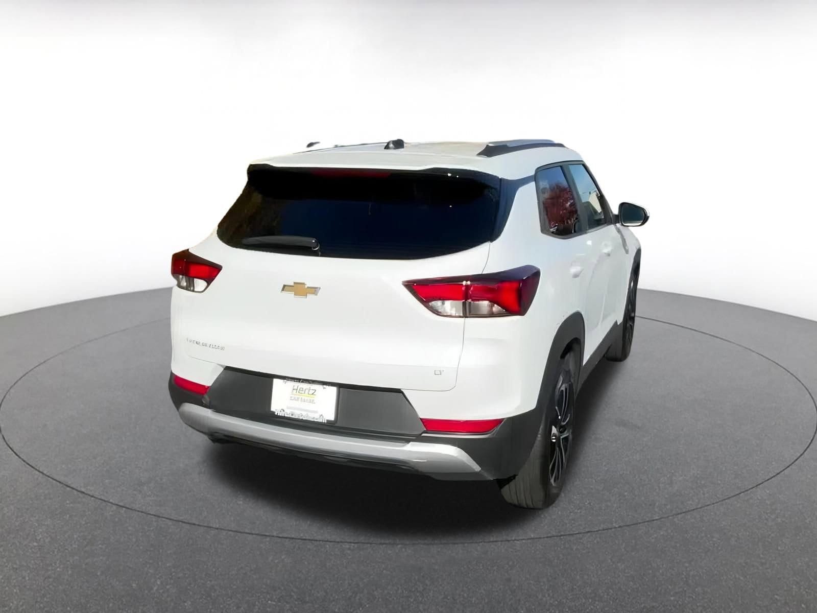 Thumbnail: 2025 Chevrolet TrailBlazer - 12